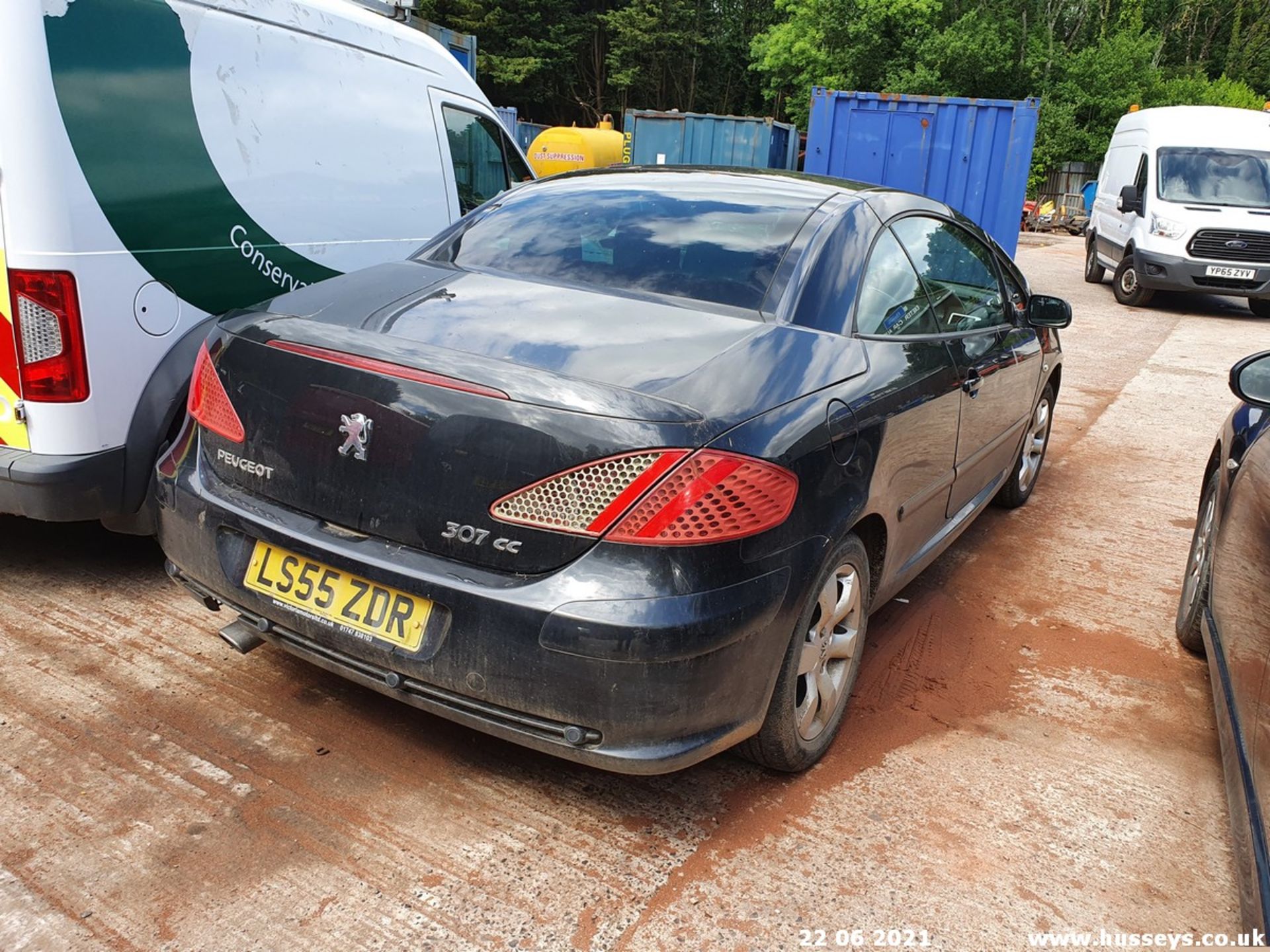 06/55 PEUGEOT 307 CC S - 1997cc 2dr Convertible (Black) - Image 7 of 12