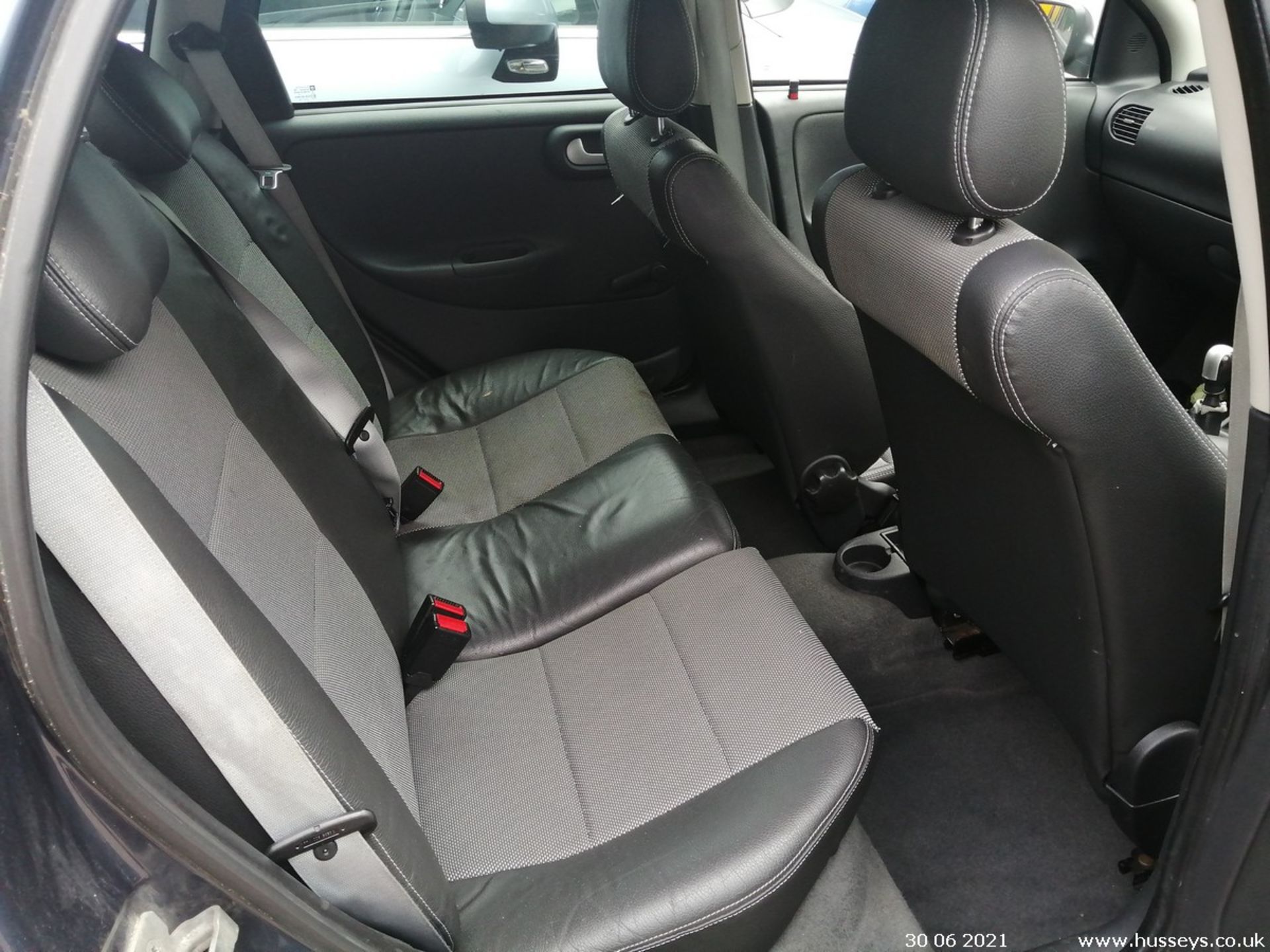 06/06 VAUXHALL CORSA SXI+ CDTI - 1248cc 5dr Hatchback (Blue, 45k) - Image 12 of 12