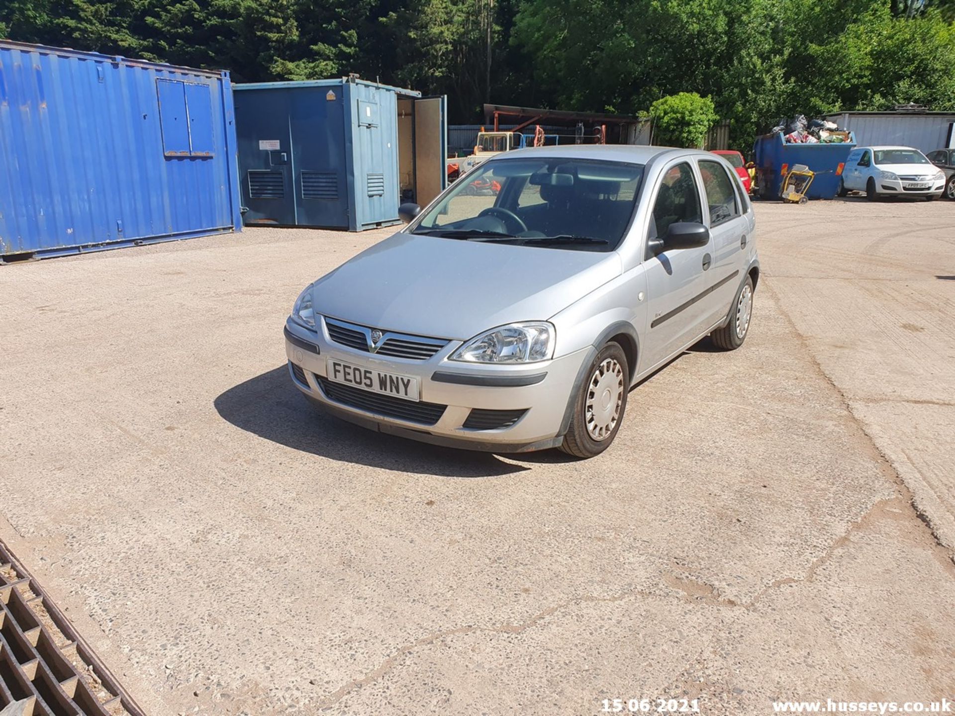 05/05 VAUXHALL CORSA LIFE TWINPORT - 1229cc 5dr Hatchback (Silver, 81k) - Image 6 of 20