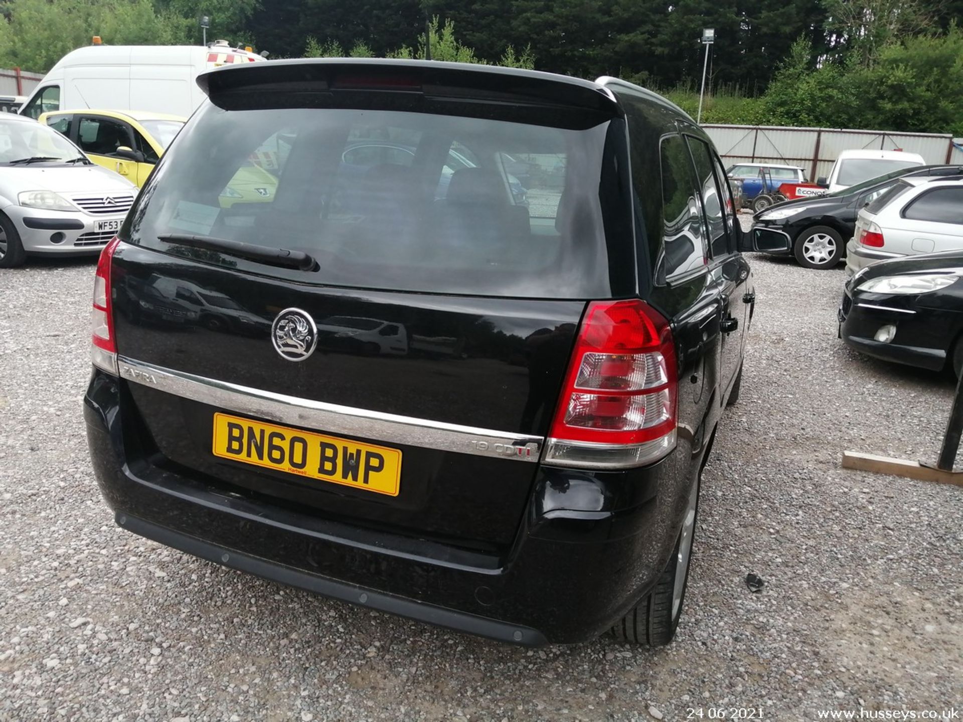 10/60 VAUXHALL ZAFIRA SRI CDTI - 1910cc 5dr MPV (Black, 89k) - Image 7 of 12