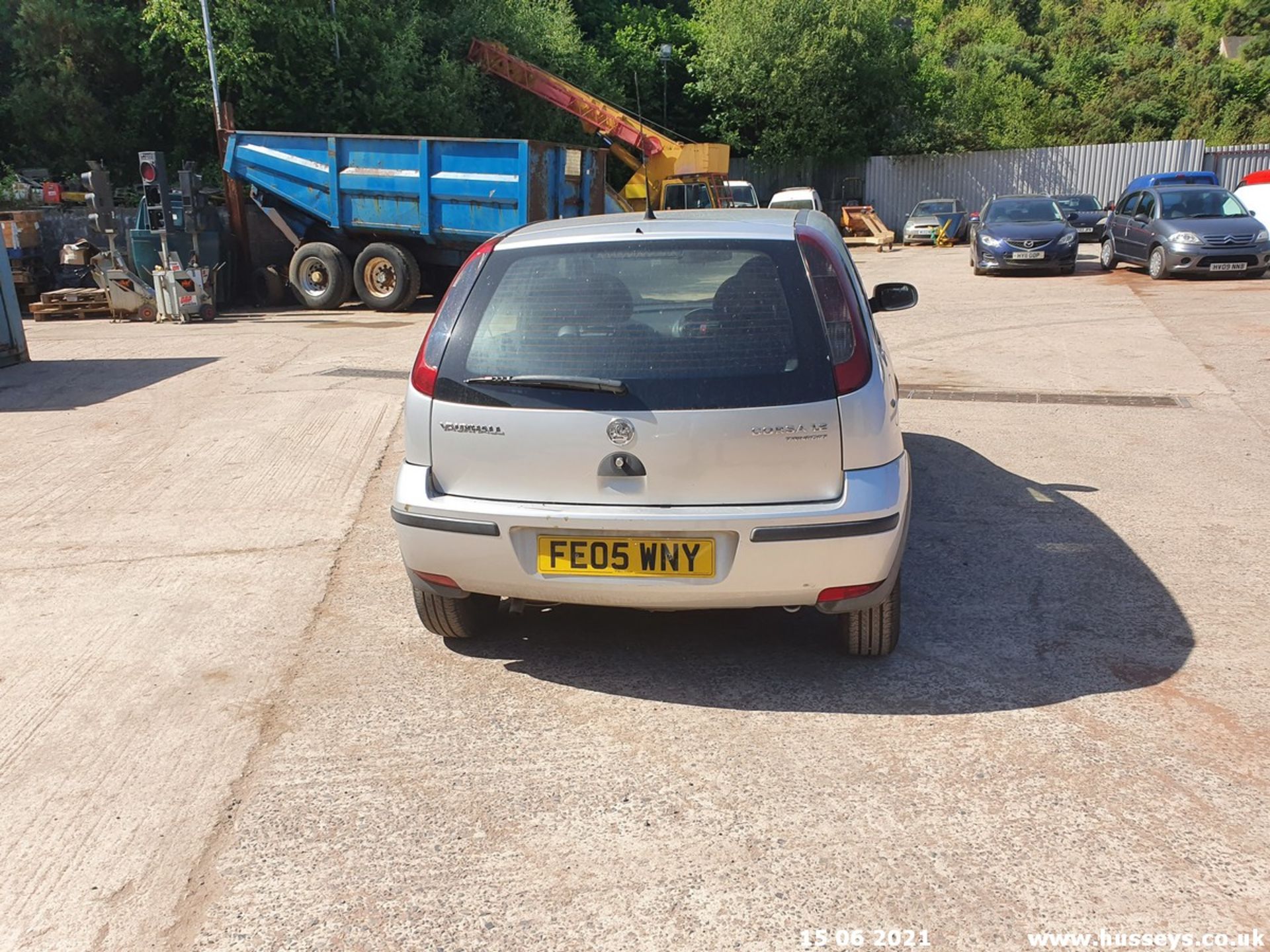 05/05 VAUXHALL CORSA LIFE TWINPORT - 1229cc 5dr Hatchback (Silver, 81k) - Image 12 of 20