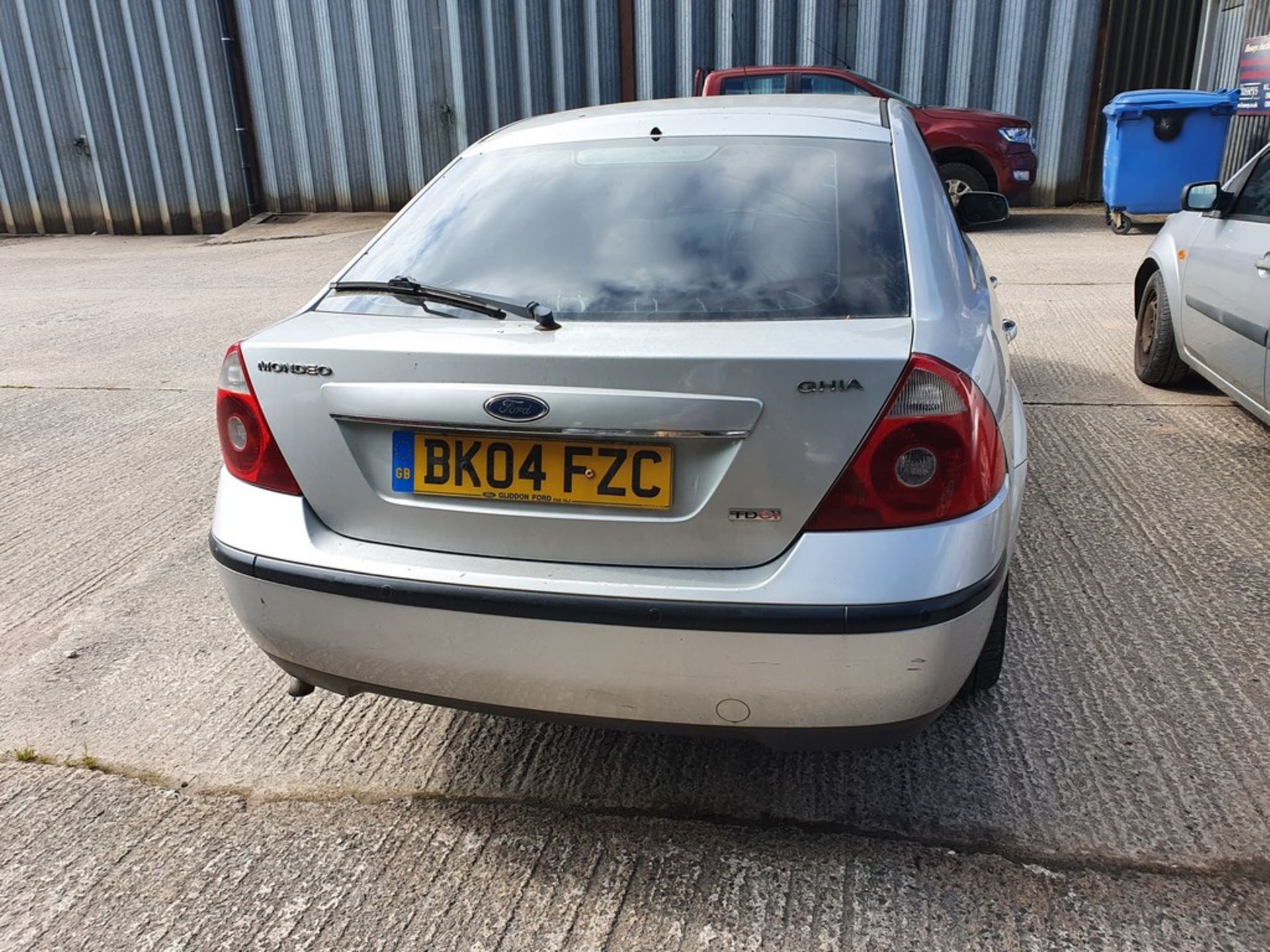 04/04 FORD MONDEO GHIA TDCI - 1998cc 5dr Hatchback (Silver, 190k) - Image 8 of 16