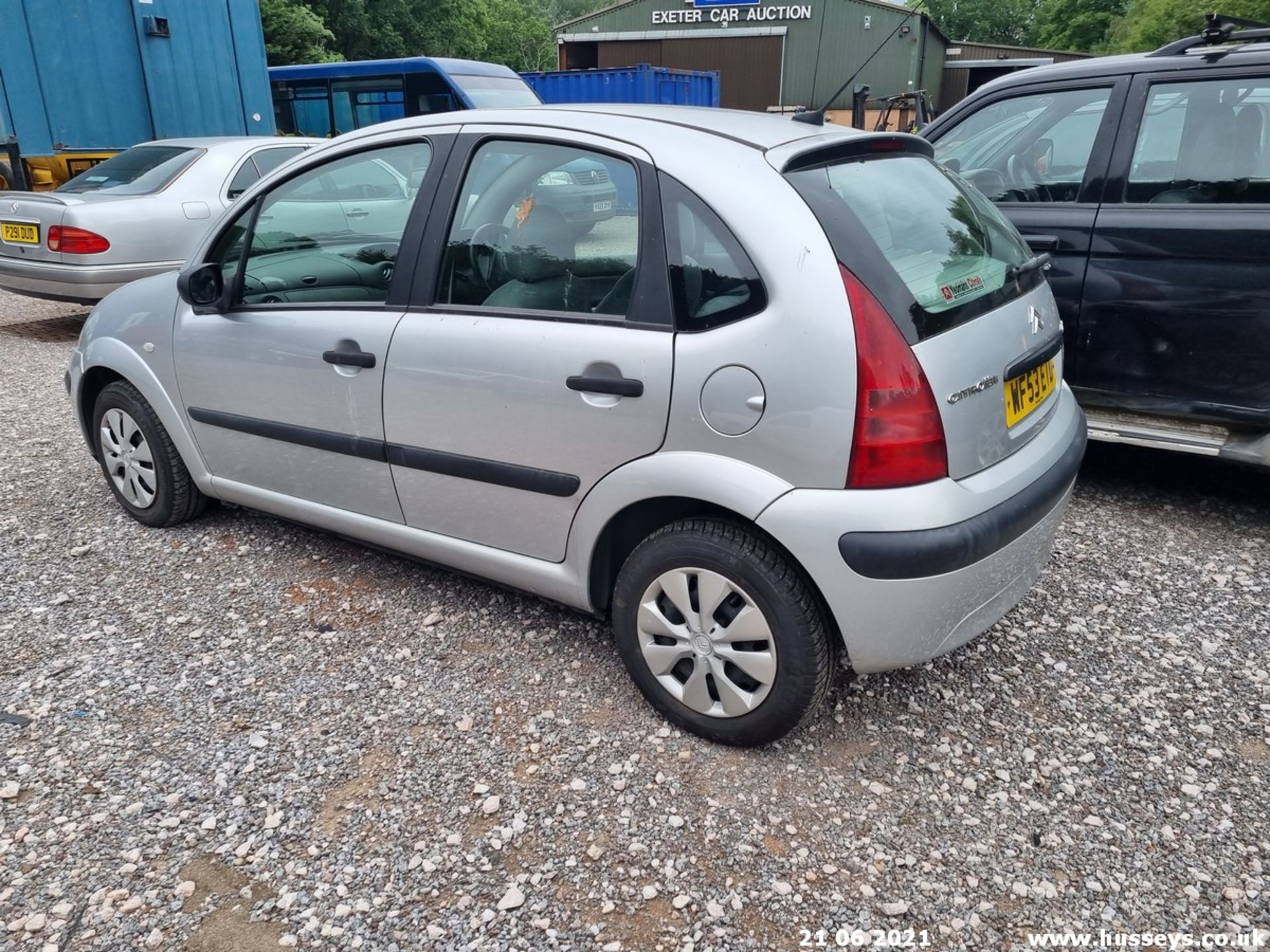 03/53 CITROEN C3 DESIRE - 1360cc 5dr Hatchback (Silver, 138k) - Image 6 of 13