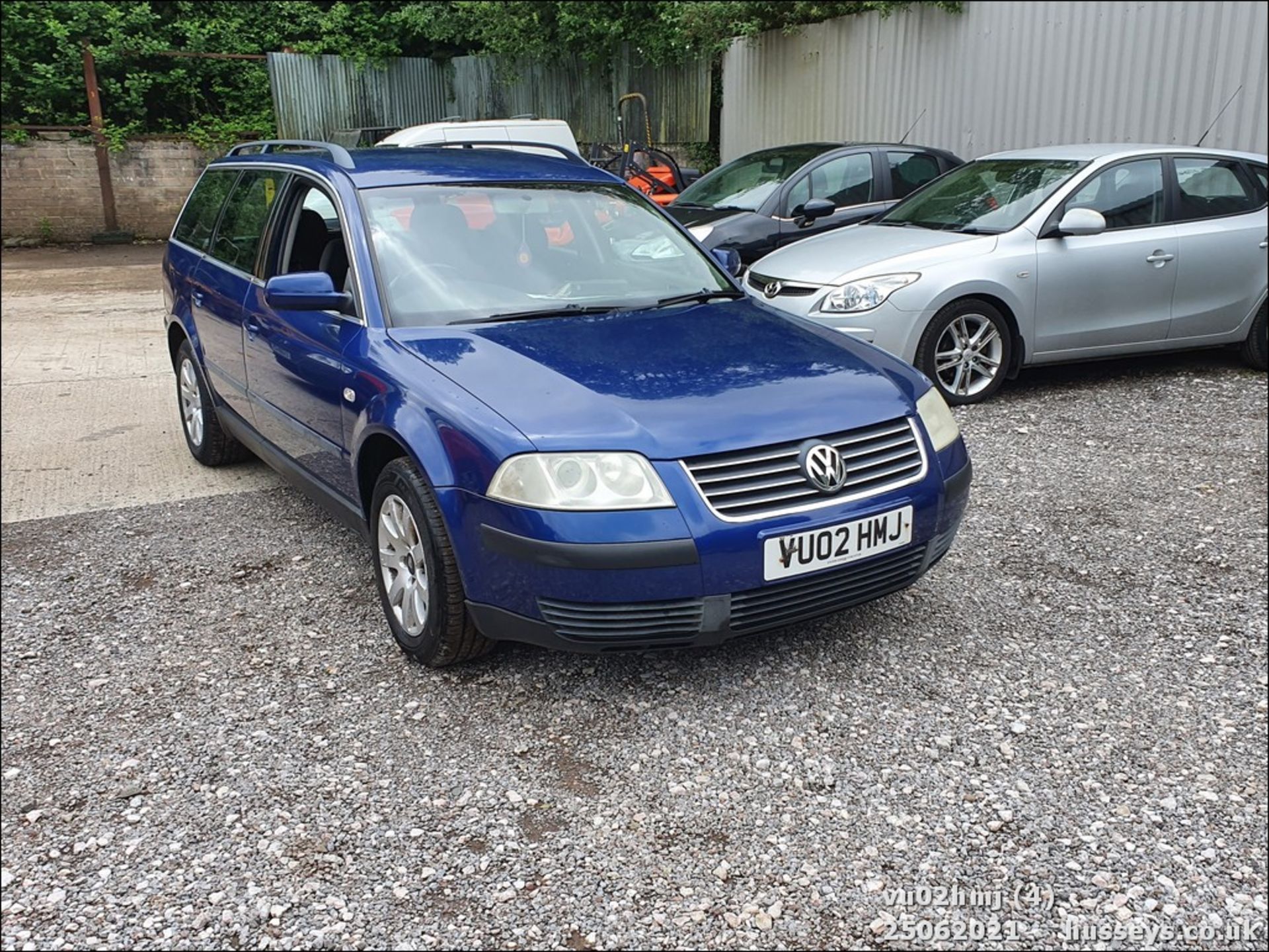 02/02 VOLKSWAGEN PASSAT SE TDI - 1896cc 5dr Estate (Blue, 184k) - Image 5 of 13