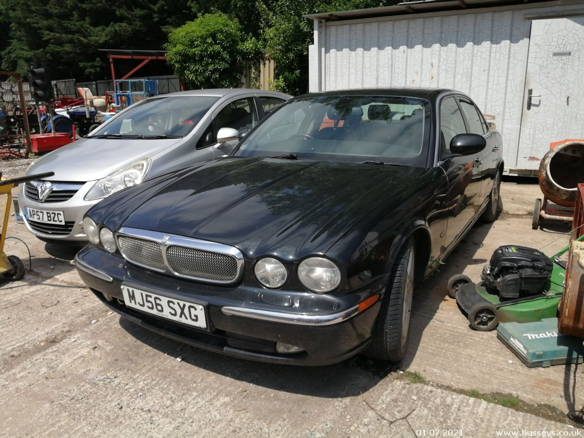 07/56 JAGUAR XJ6 V6 AUTO - 2967cc 4dr Saloon (Black)