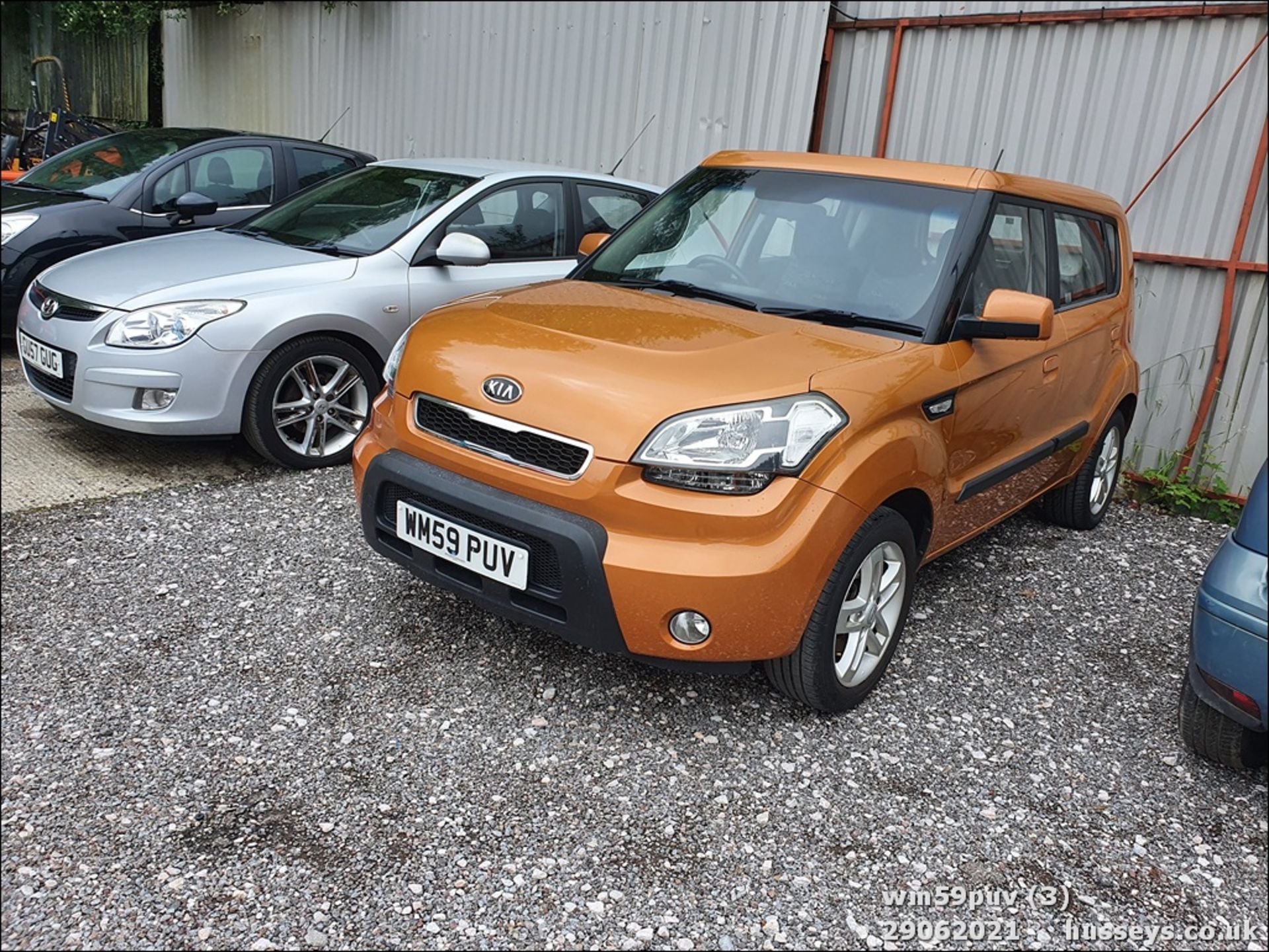 10/59 KIA SOUL 2 CRDI - 1582cc 5dr Hatchback (Orange, 72k) - Image 2 of 15