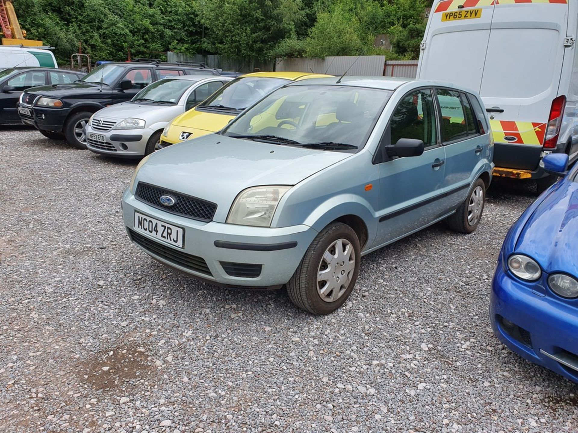 04/04 FORD FUSION 2 16V - 1388cc 5dr Hatchback (Green, 87k) - Image 4 of 12