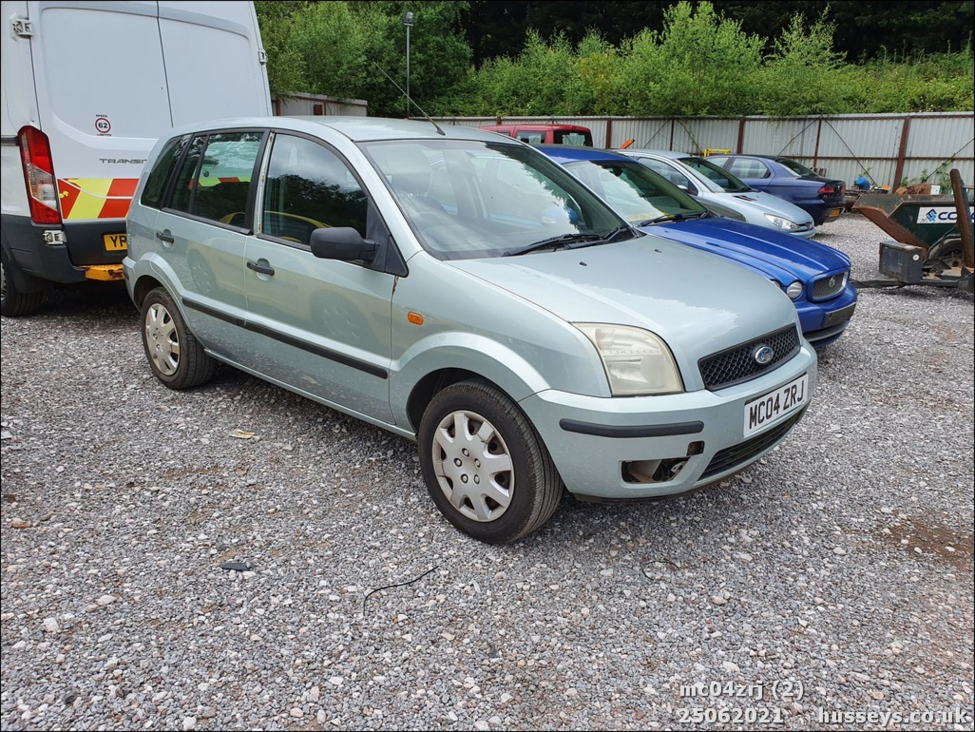 04/04 FORD FUSION 2 16V - 1388cc 5dr Hatchback (Green, 87k) - Image 2 of 12