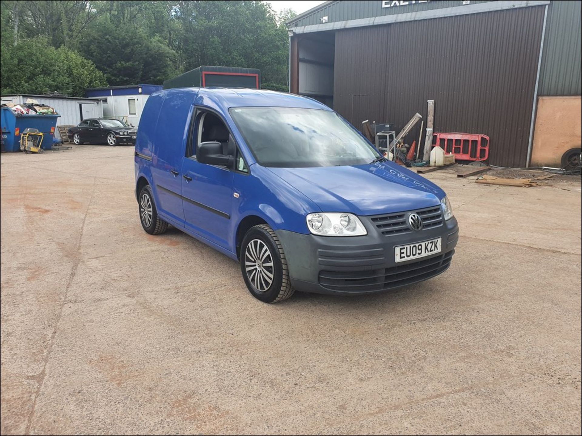 09/09 VOLKSWAGEN CADDY C20 PLUS SDI - 1968cc Van (Blue, 185k) - Image 3 of 12