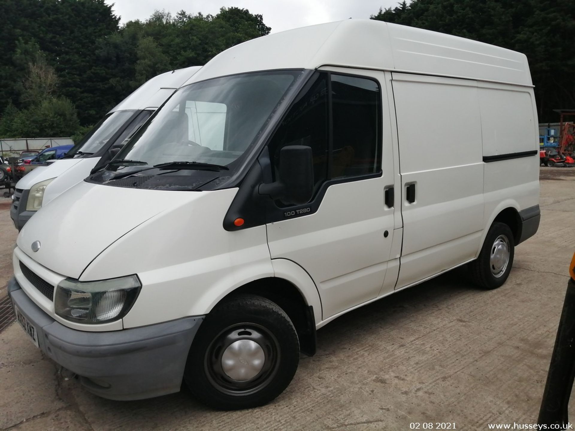 02/52 FORD TRANSIT 280 SWB TD - 1998cc 5dr Van (White) - Image 9 of 12