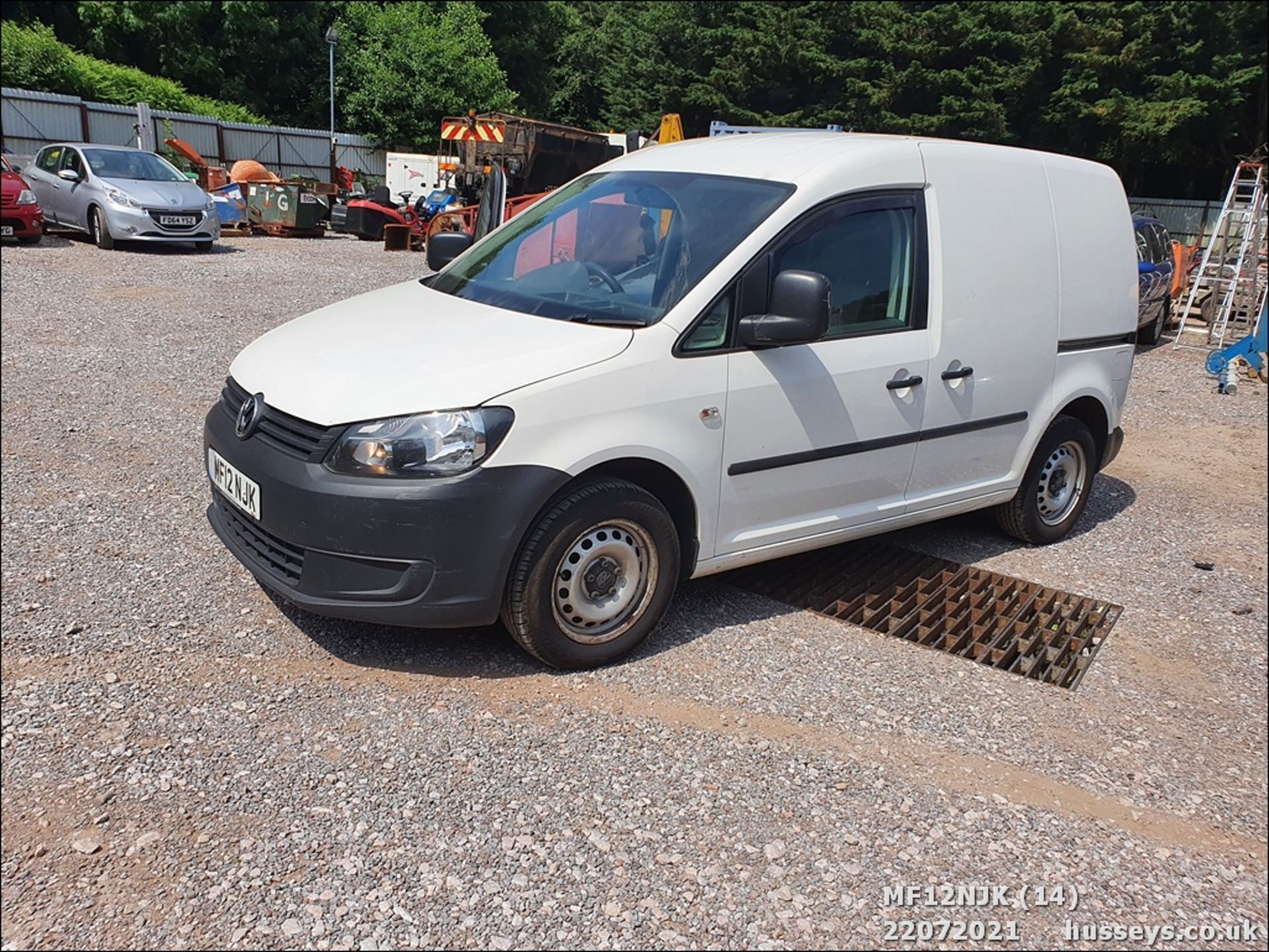 12/12 VOLKSWAGEN CADDY C20 TDI 75 - 1598cc Van (White, 79k) - Image 15 of 15