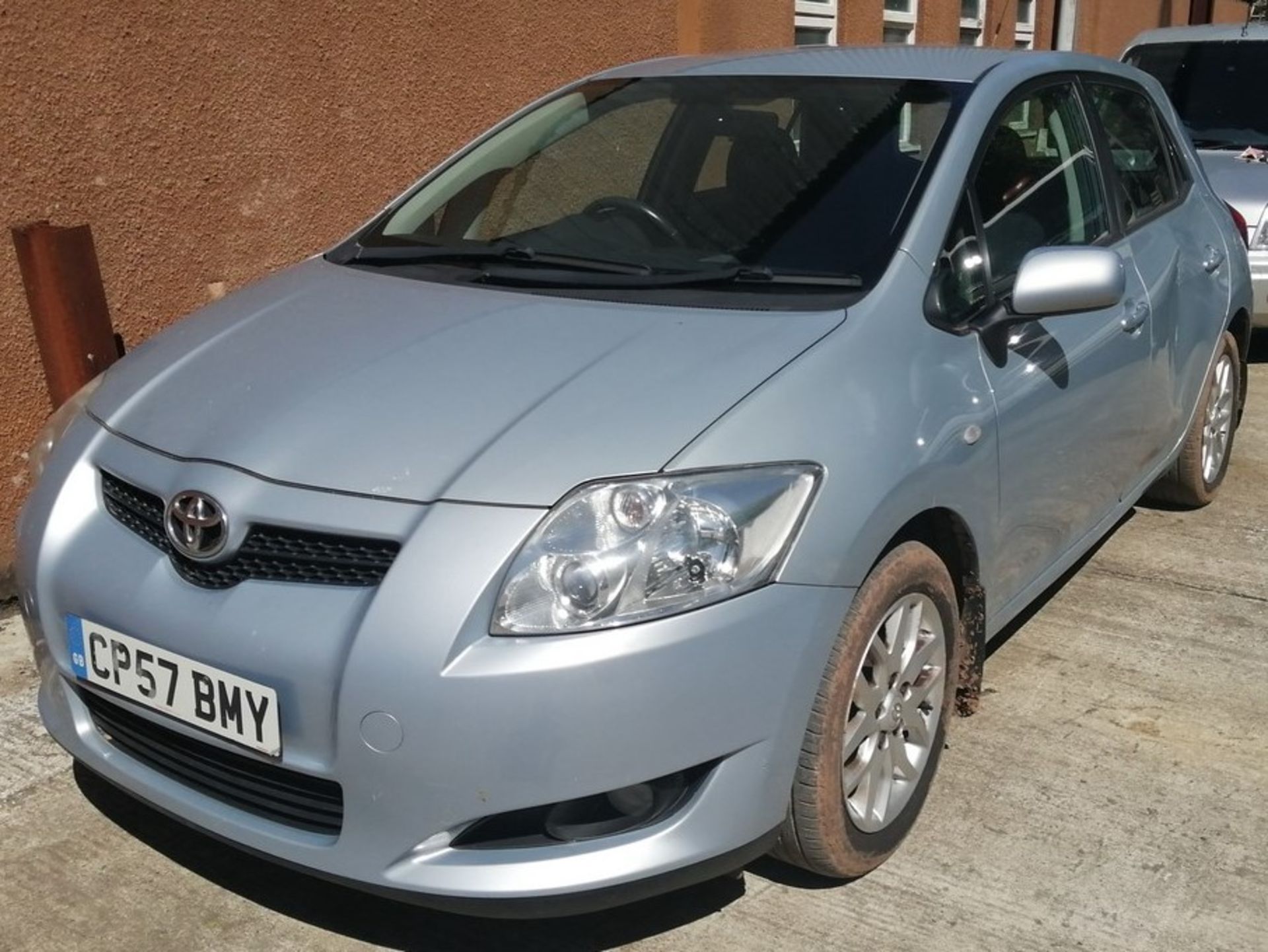 07/57 TOYOTA AURIS TR VVT-I S-A - 1598cc 5dr Hatchback (Blue) - Image 10 of 10