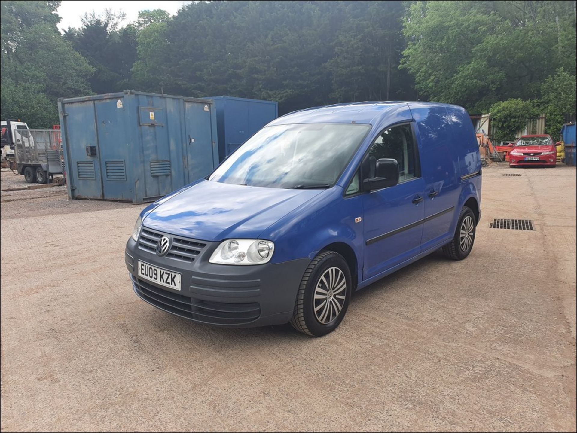 09/09 VOLKSWAGEN CADDY C20 PLUS SDI - 1968cc Van (Blue, 185k) - Image 6 of 12