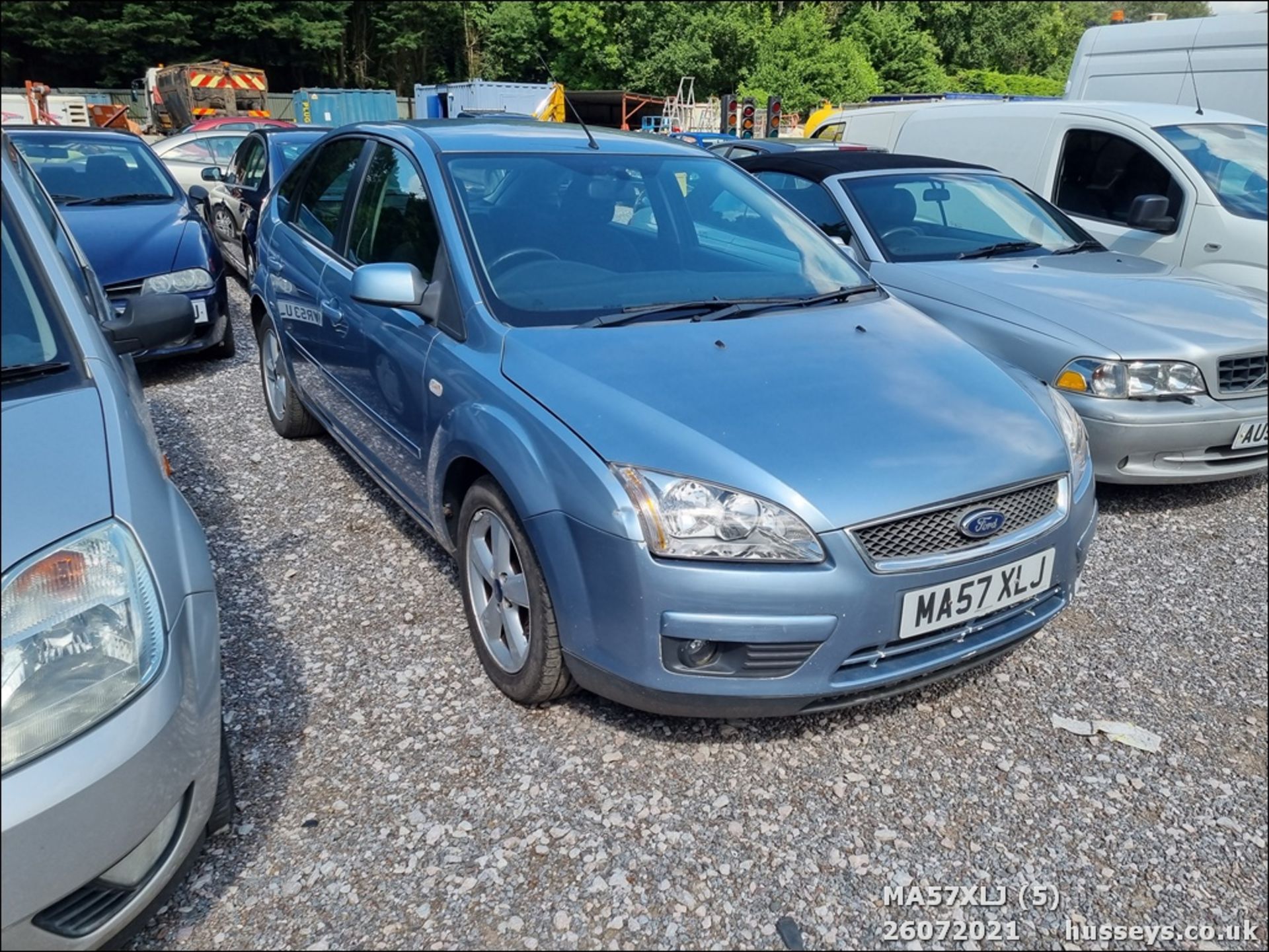 07/57 FORD FOCUS ZETEC CLIMATE TDCI - 1753cc 5dr Hatchback (Blue, 118k) - Image 5 of 12