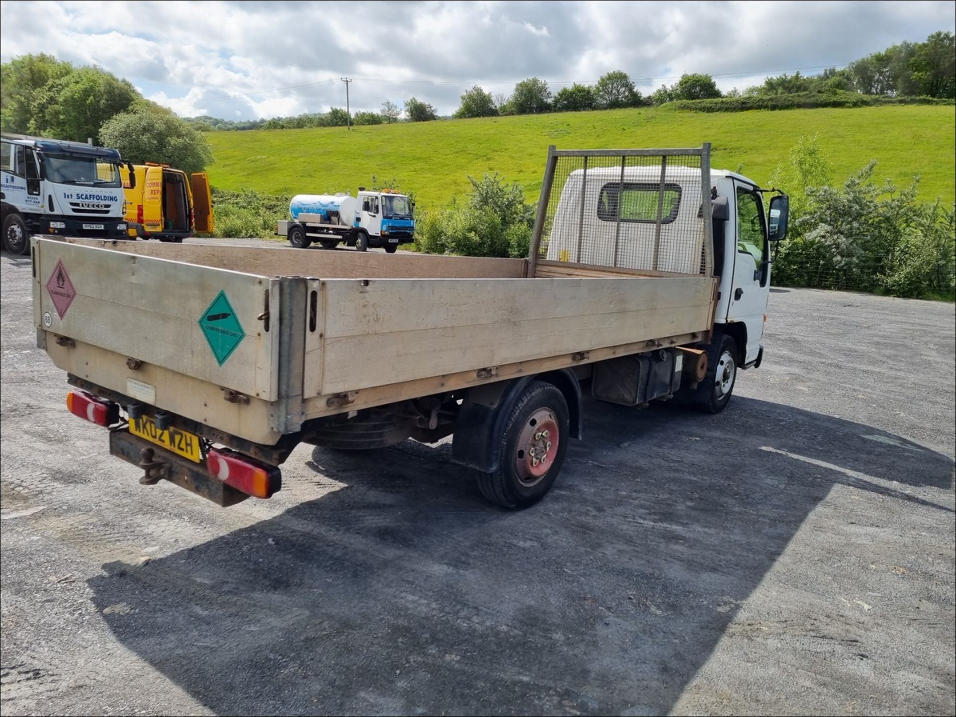 02/02 ISUZU TRUCKS NKR 55 - 2999cc 2dr Lorry (White) - Image 11 of 16