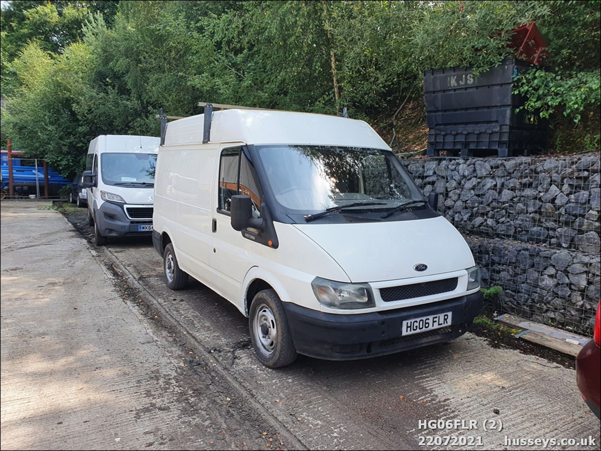 06/06 FORD TRANSIT 280 SWB - 1998cc Van (White, 151k) - Image 2 of 15