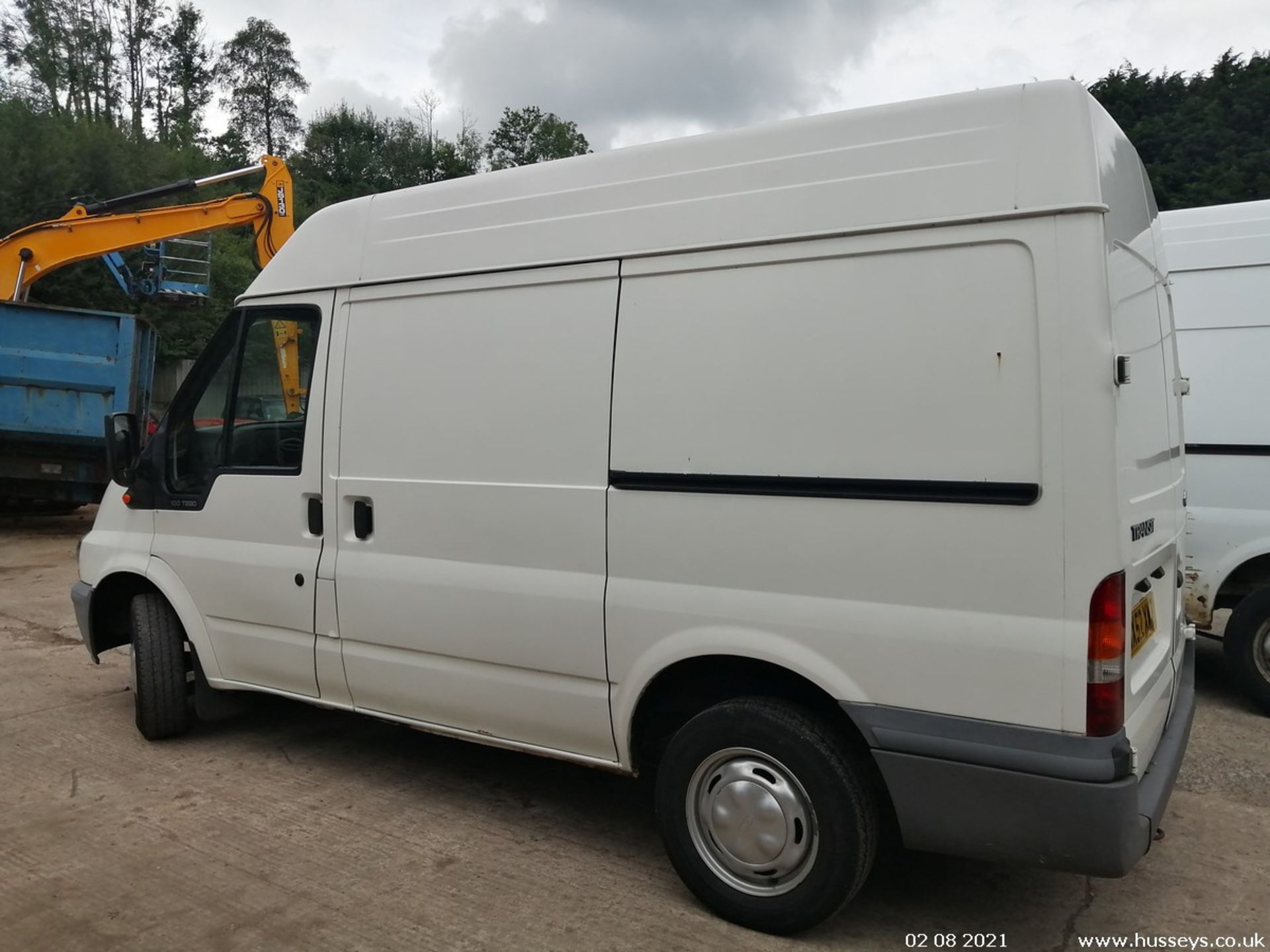 02/52 FORD TRANSIT 280 SWB TD - 1998cc 5dr Van (White) - Image 4 of 12