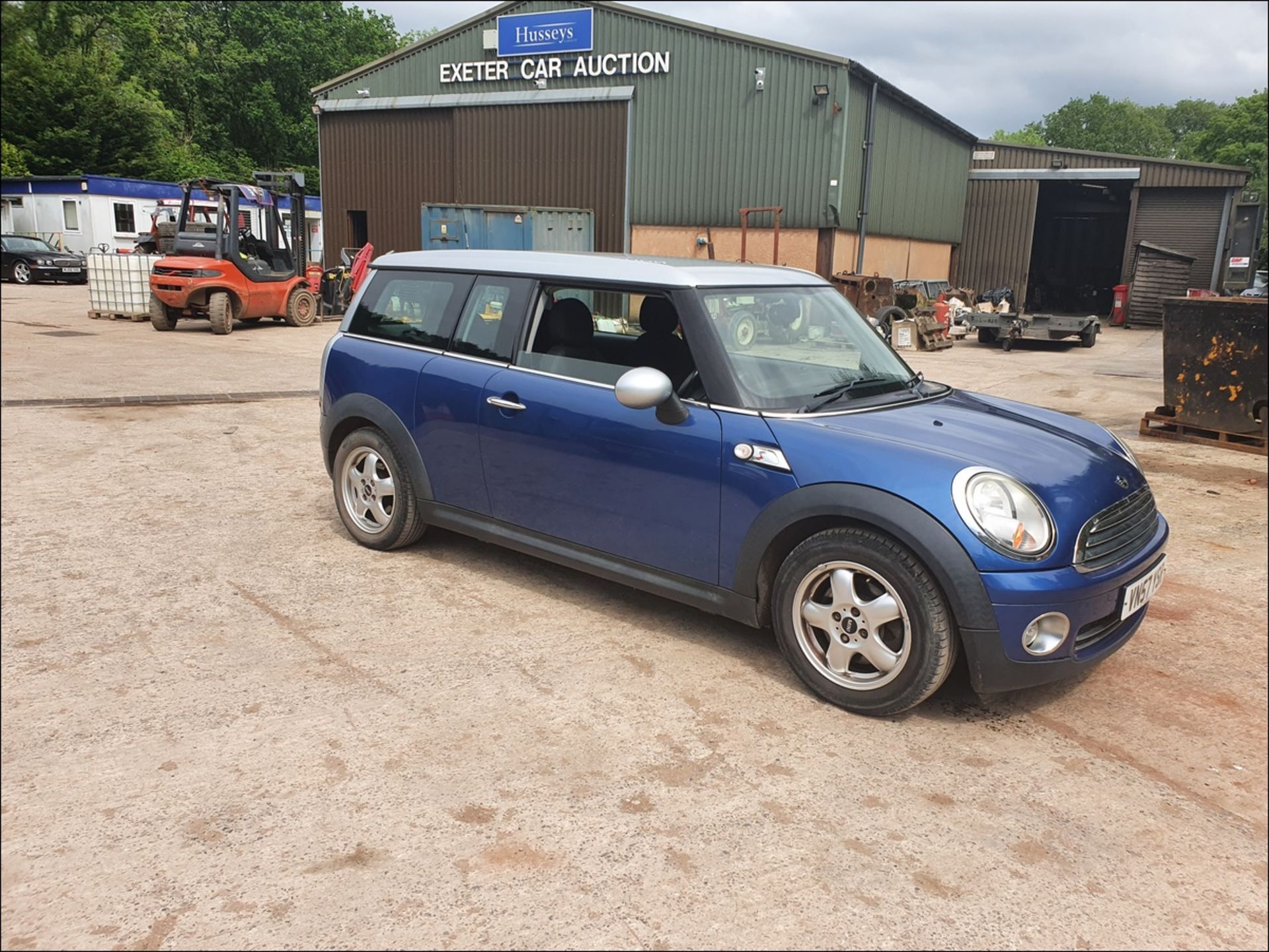 07/57 MINI COOPER AUTO CLUBMAN - 1598cc 5dr Estate (Blue, 138k) - Image 4 of 14