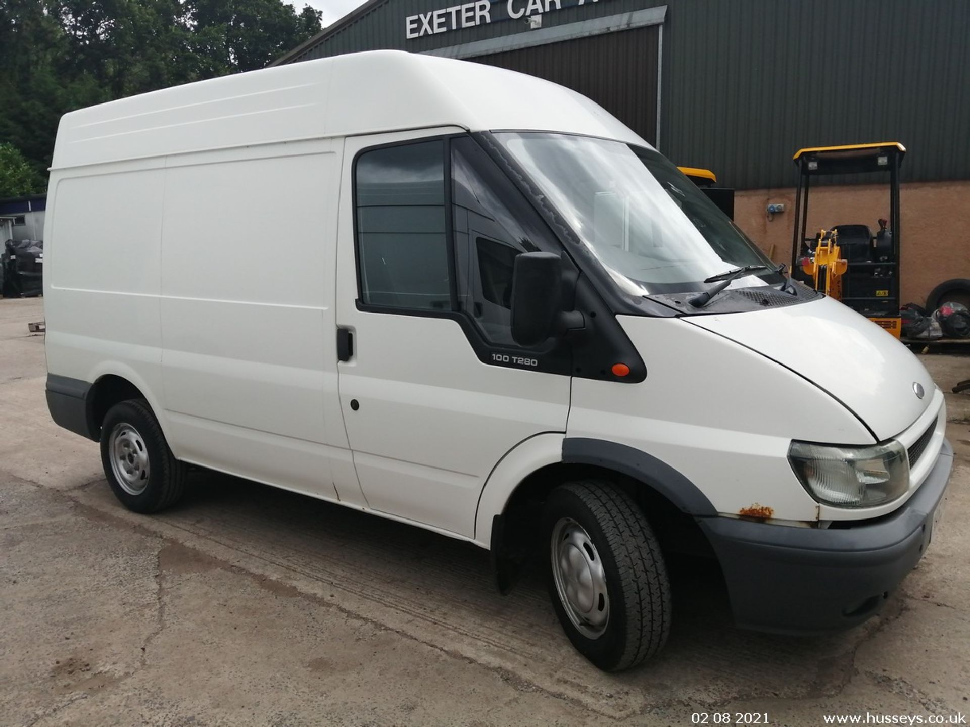 02/52 FORD TRANSIT 280 SWB TD - 1998cc 5dr Van (White) - Image 8 of 12