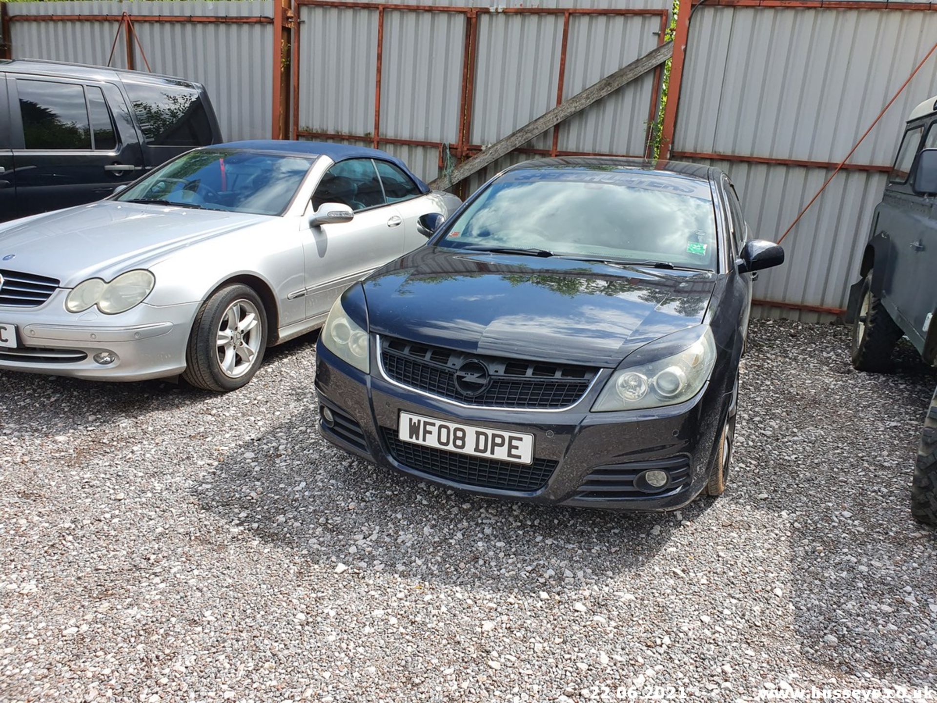 08/08 VAUXHALL VECTRA DESIGN CDTI 150 - 1910cc 5dr Hatchback (Black, 127k) - Image 4 of 15