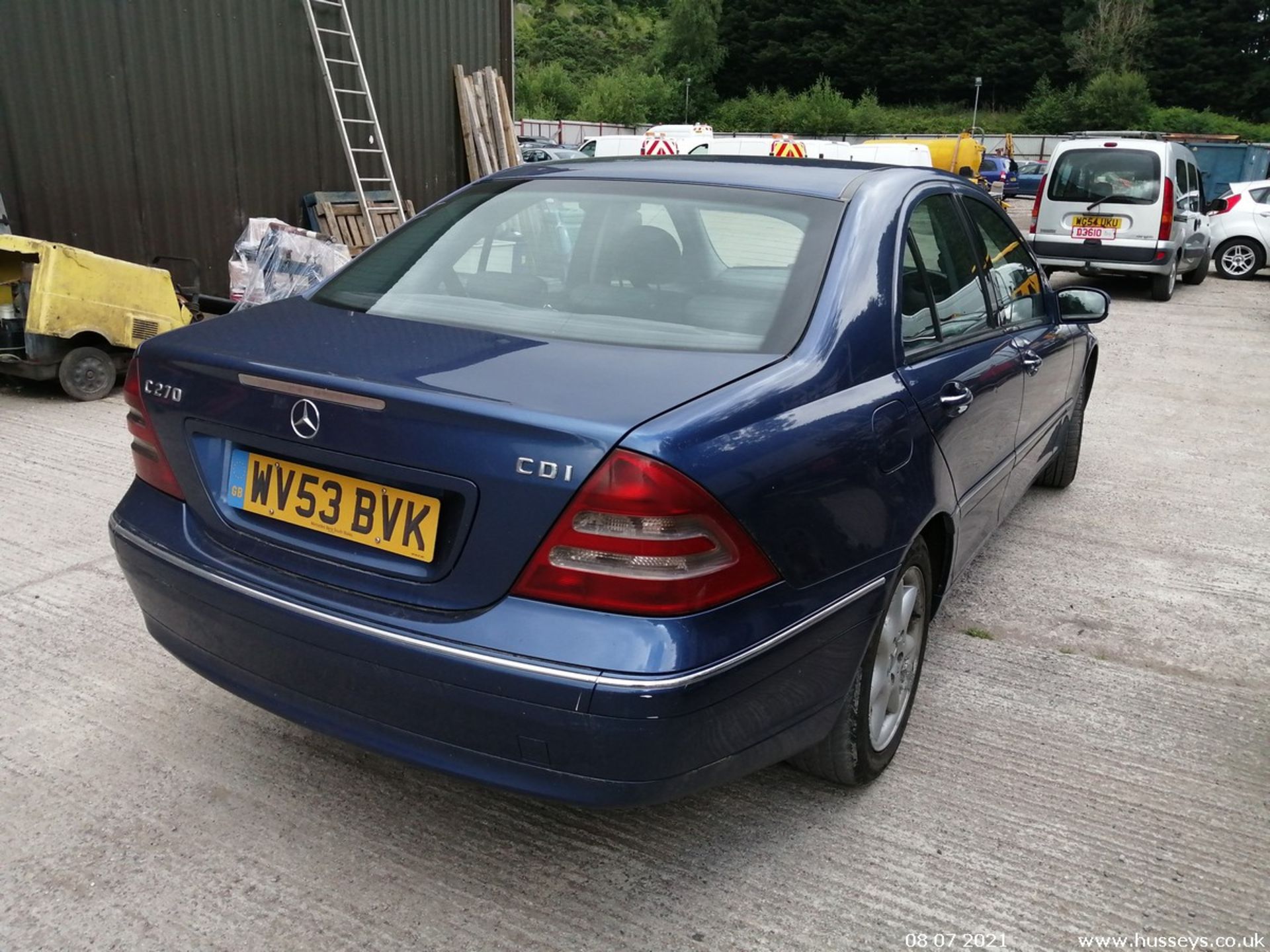 03/53 MERCEDES C270 CDI ELEGANCE SE AUTO - 2685cc 4dr Saloon (Blue, 135k) - Image 7 of 10