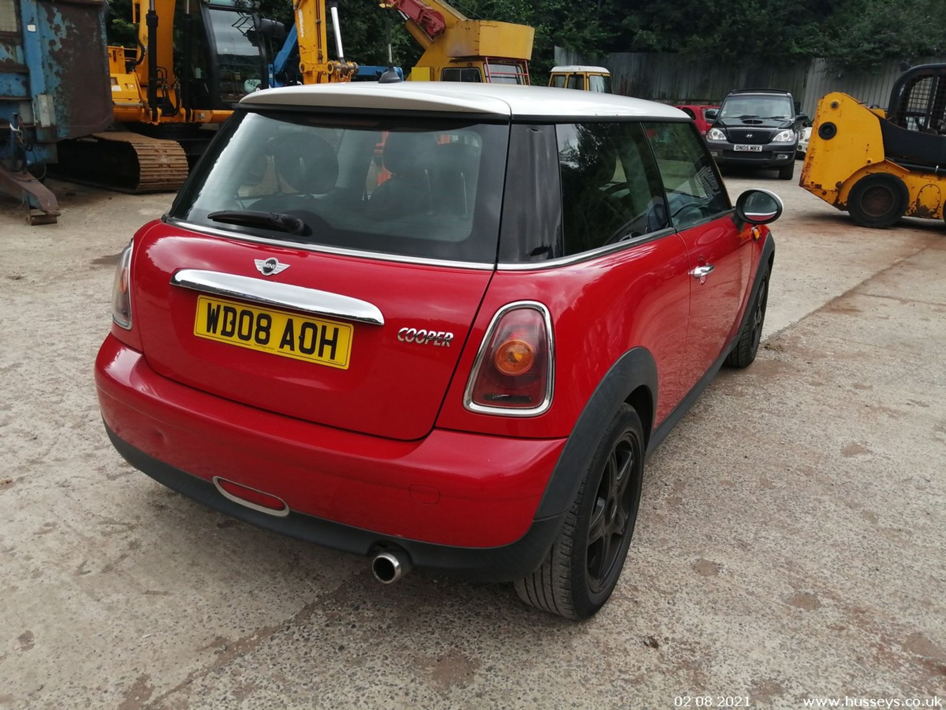 08/08 MINI COOPER - 1598cc 3dr Hatchback (Red, 80k) - Image 7 of 12