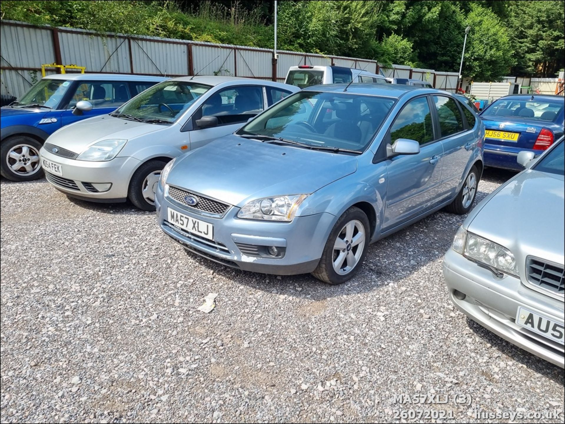 07/57 FORD FOCUS ZETEC CLIMATE TDCI - 1753cc 5dr Hatchback (Blue, 118k) - Image 3 of 12