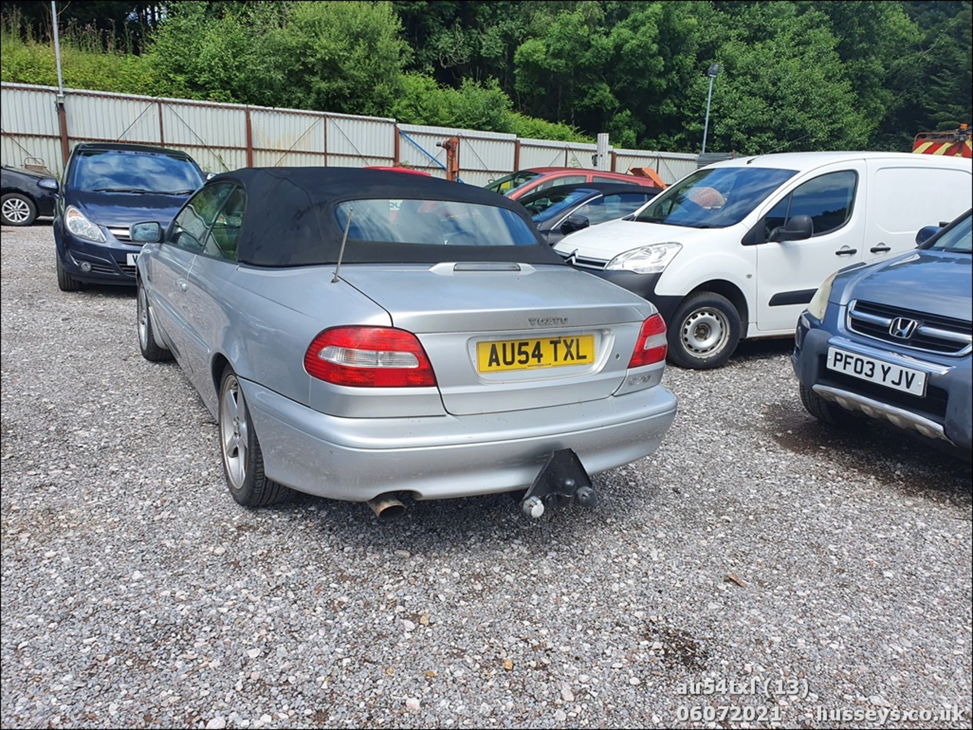 04/54 VOLVO C70 T - 1984cc 2dr Convertible (Silver, 136k) - Image 13 of 15