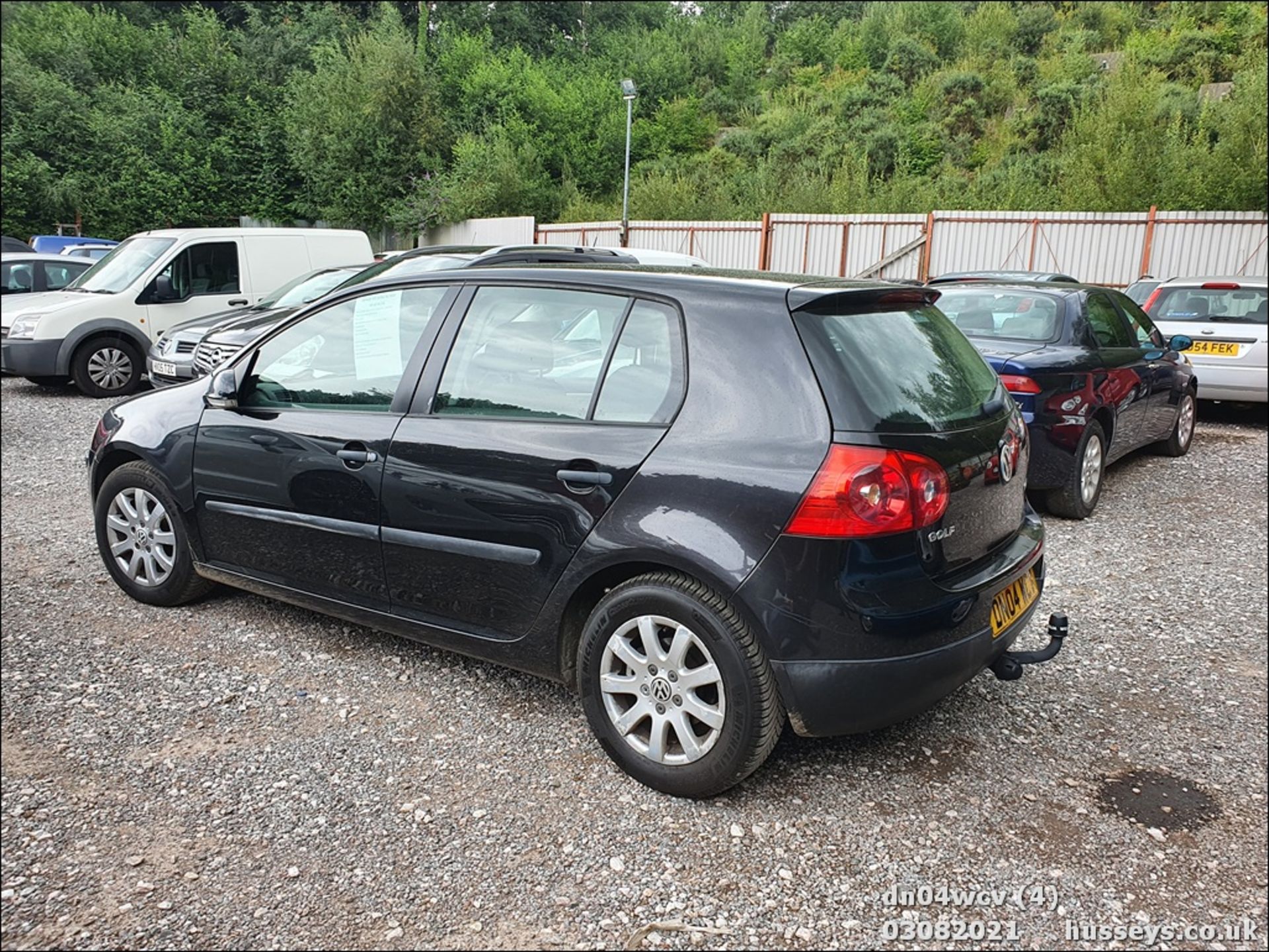 04/04 VOLKSWAGEN GOLF TDI SE - 1896cc 5dr Hatchback (Black, 190k) - Image 4 of 9