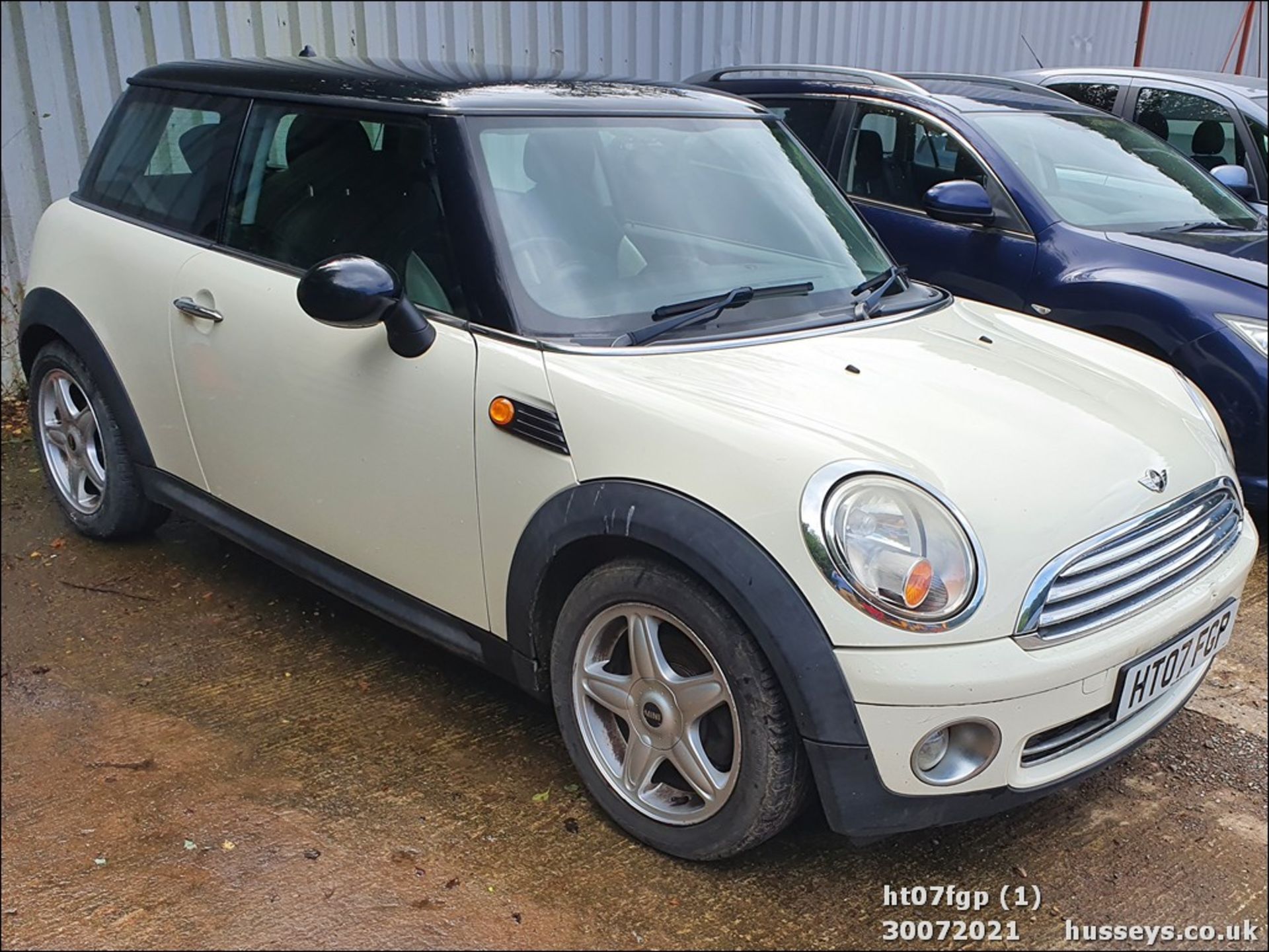 07/07 MINI COOPER - 1598cc 3dr Hatchback (White) - Image 2 of 26