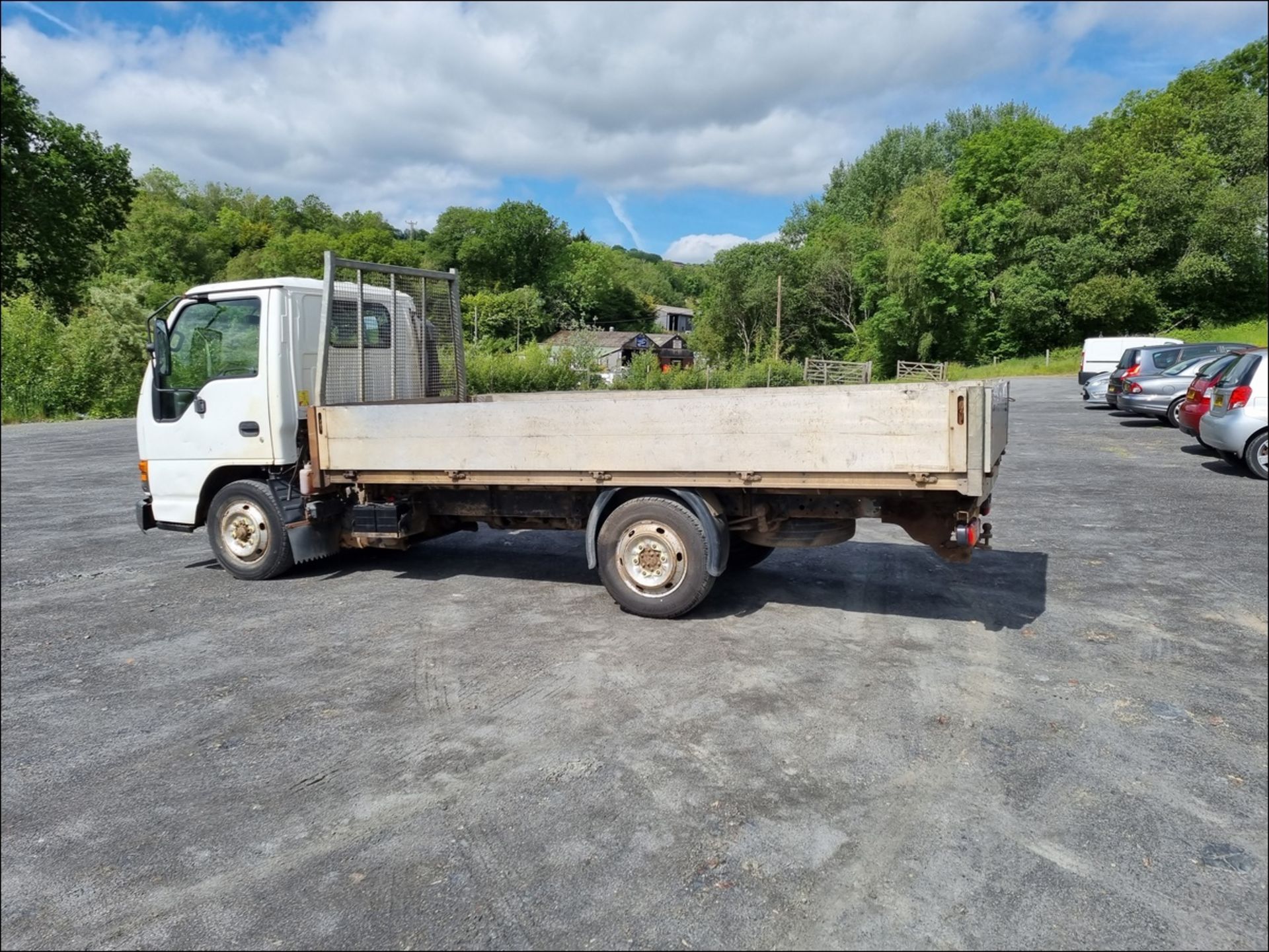 02/02 ISUZU TRUCKS NKR 55 - 2999cc 2dr Lorry (White) - Image 8 of 16