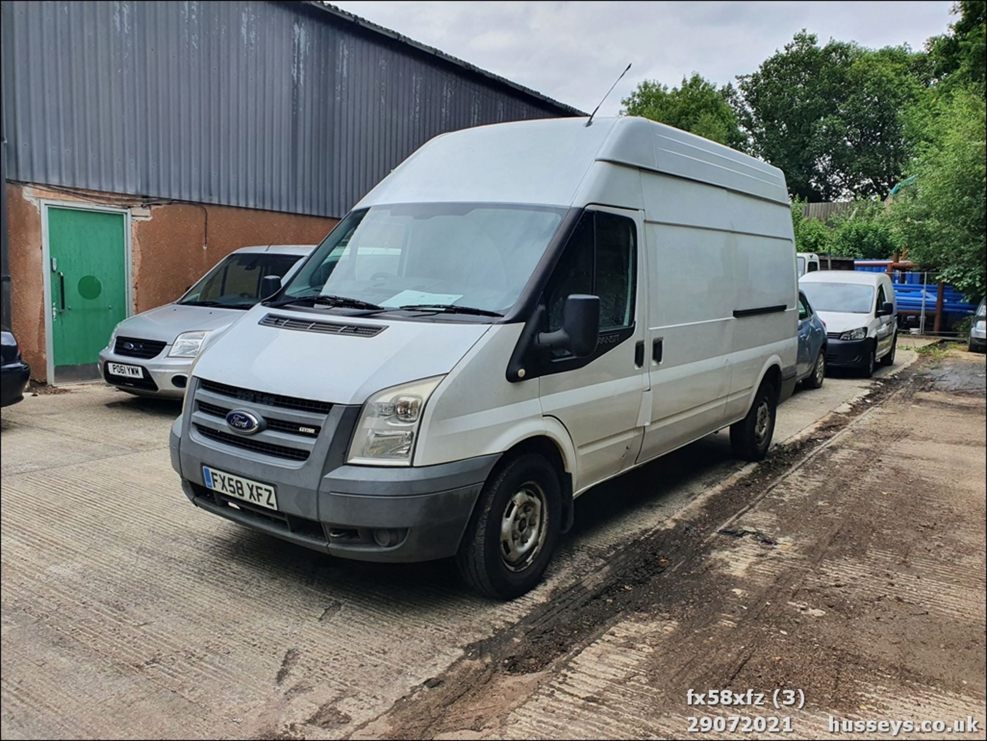 08/58 FORD TRANSIT 115 T350L RWD - 2402cc 5dr Van (White) - Image 3 of 10