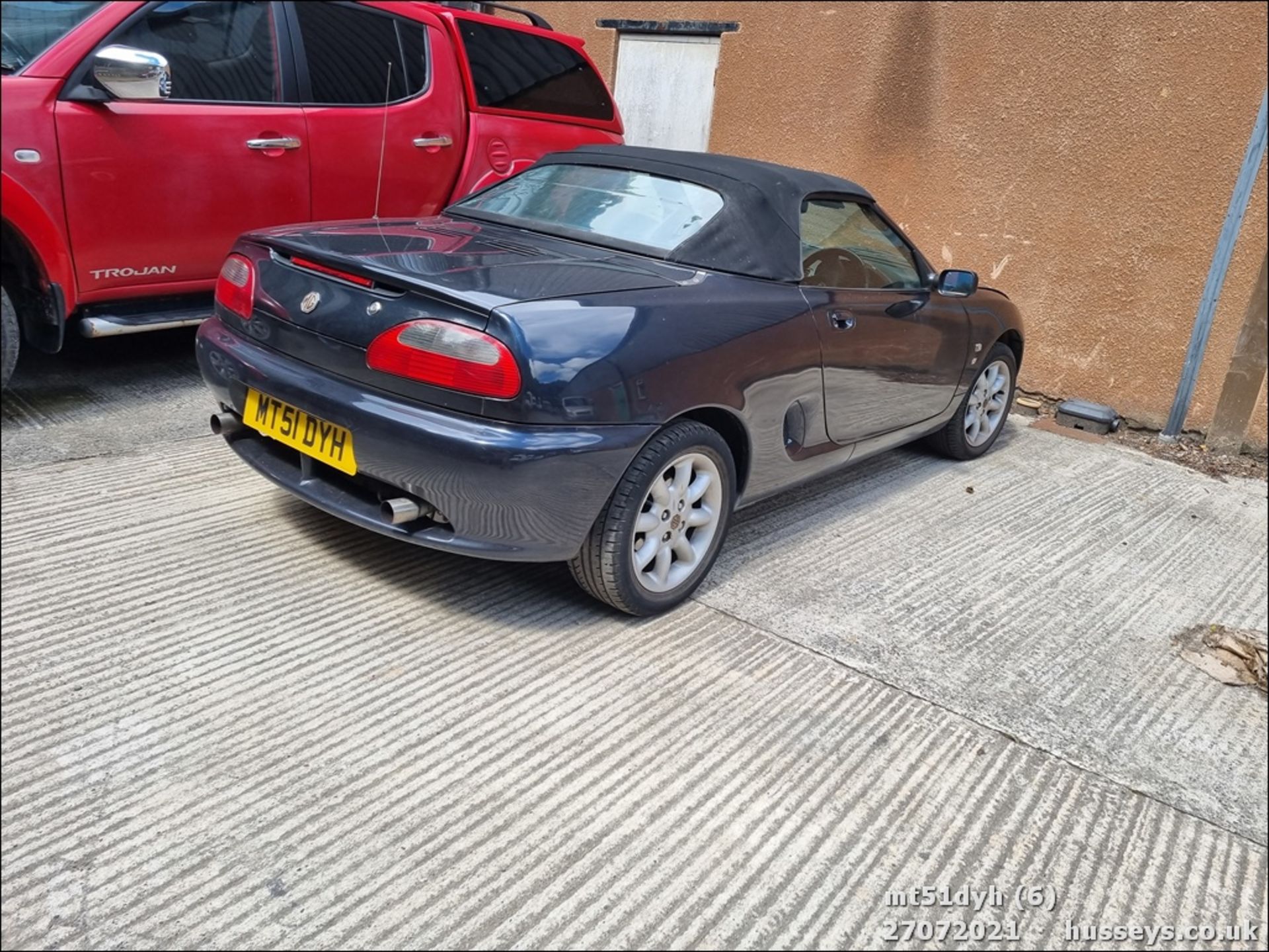 01/51 MG MGF 1.8I VVC - 1796cc 2dr Convertible (Grey, 98k) - Image 6 of 13