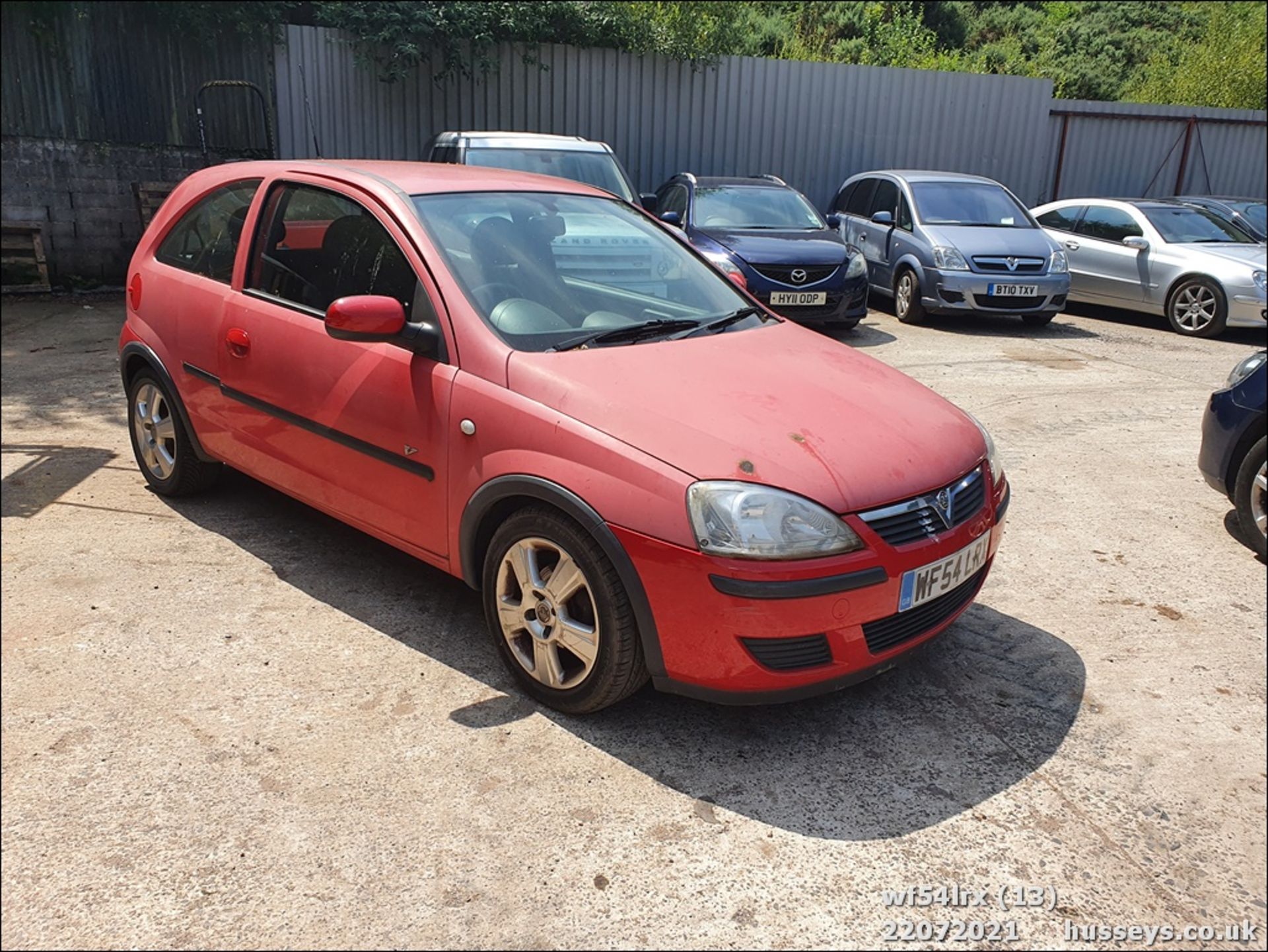 04/54 VAUXHALL CORSA ENERGY TWINPORT - 998cc 3dr Hatchback (Red, 61k) - Image 14 of 16