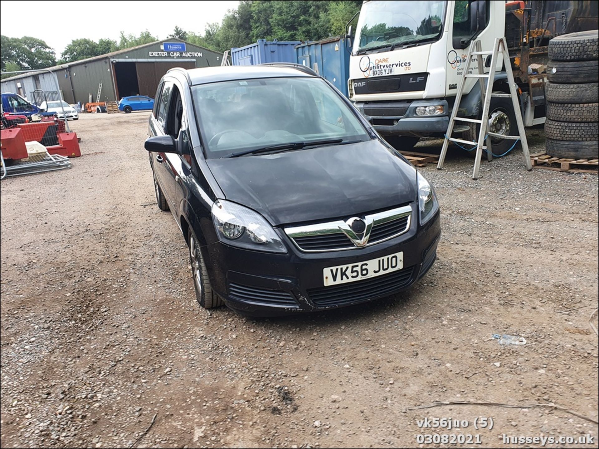 07/56 VAUXHALL ZAFIRA CLUB CDTI 120 - 1910cc 5dr MPV (Black, 108k) - Image 6 of 15