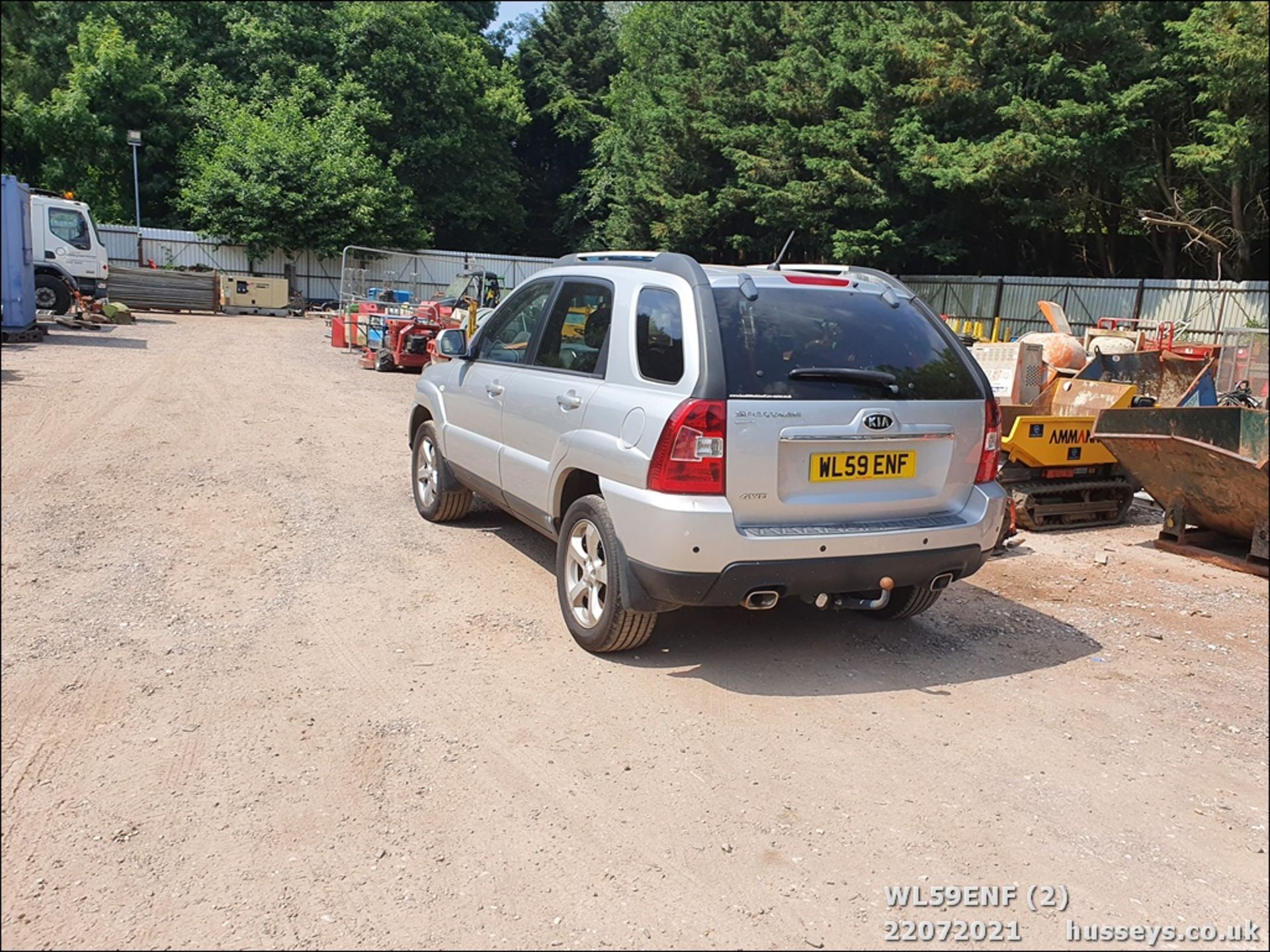 09/59 KIA SPORTAGE TITAN CRDI - 1991cc 5dr Estate (Silver, 116k) - Image 3 of 16