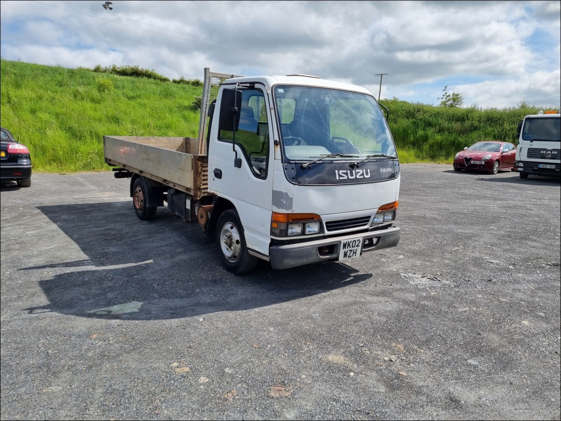 02/02 ISUZU TRUCKS NKR 55 - 2999cc 2dr Lorry (White) - Image 3 of 16