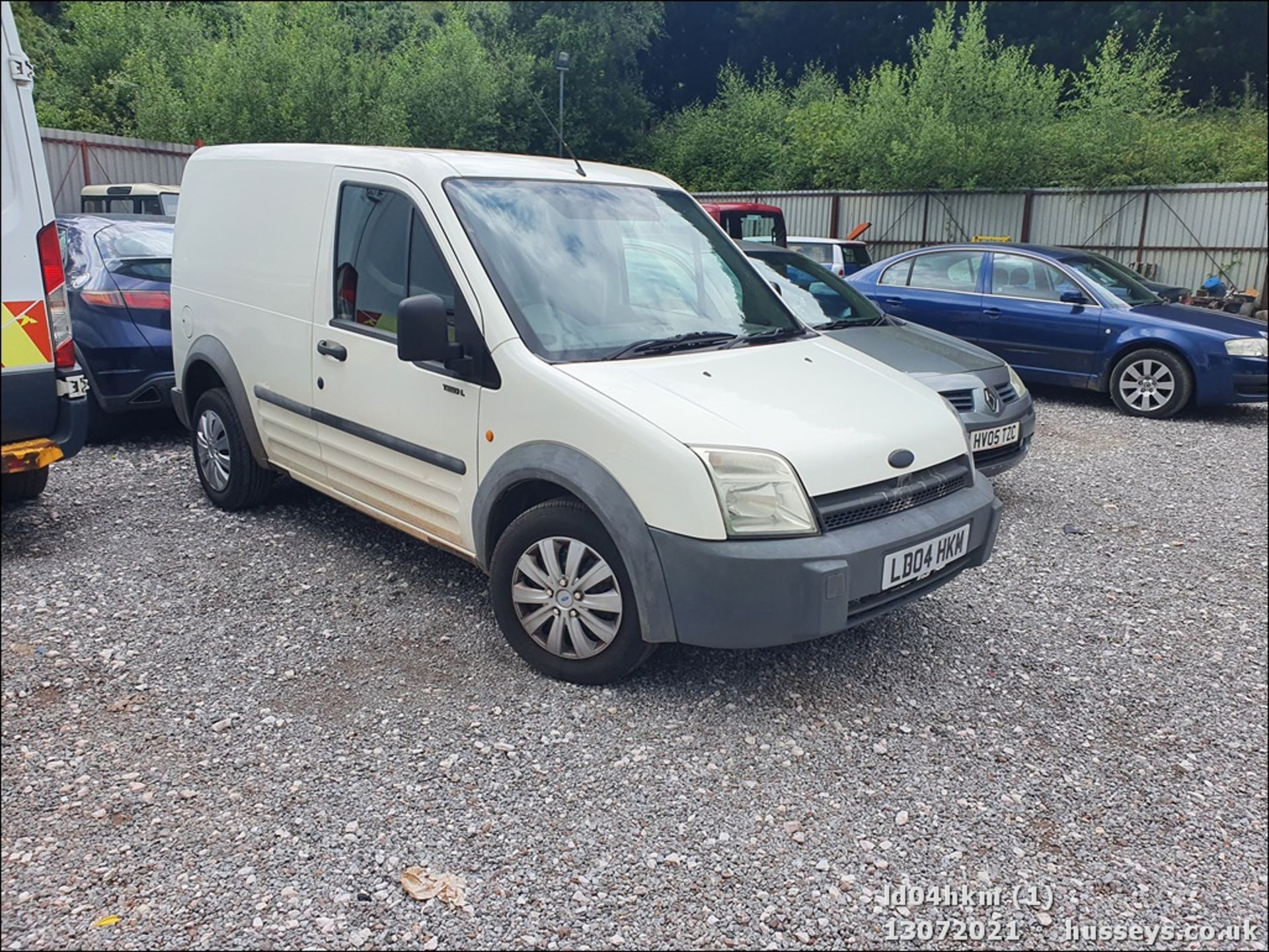 04/04 FORD TRAN CONNECT L 220 TD SWB - 1753cc 2dr Van (White) - Image 2 of 9