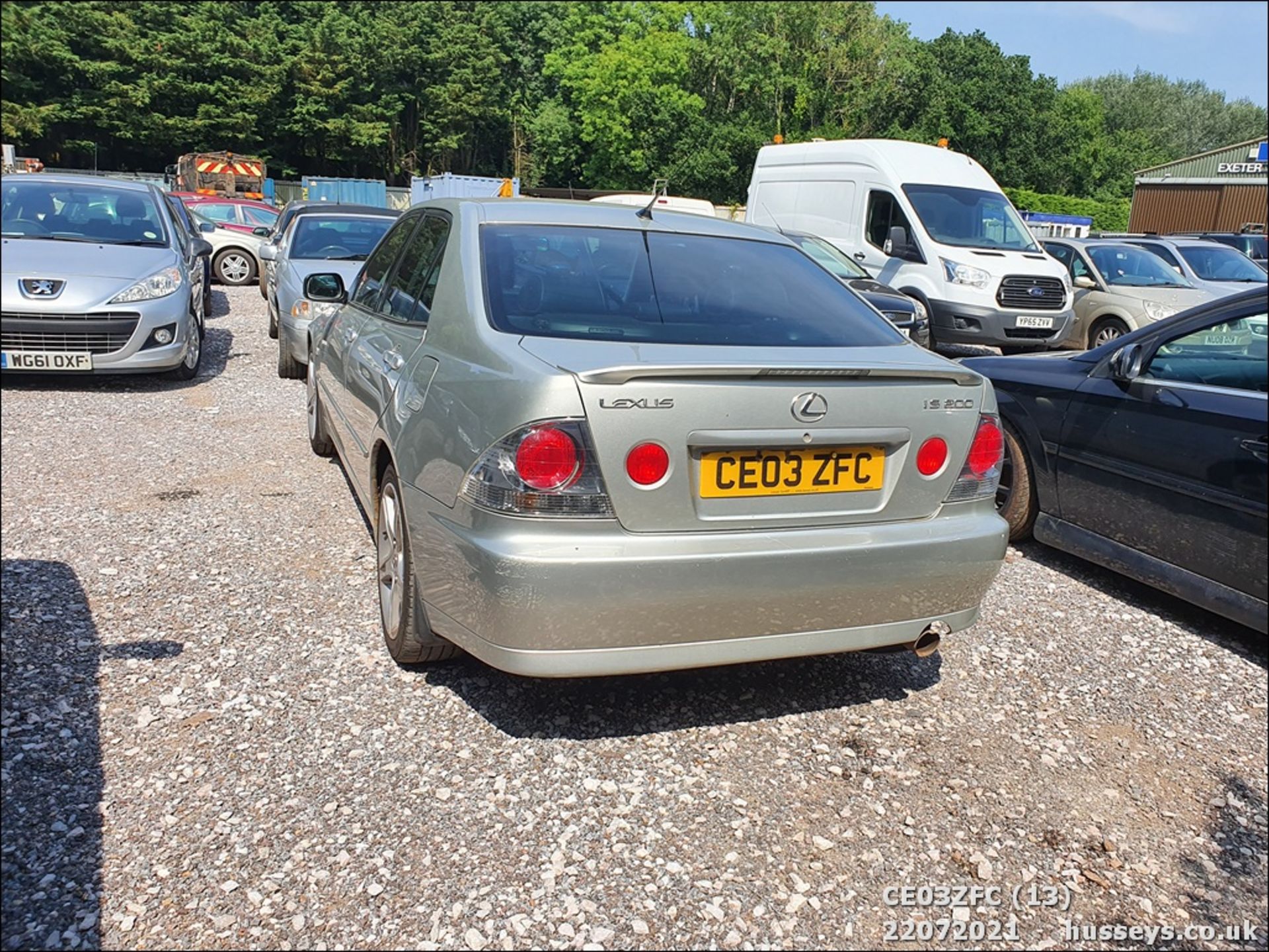 03/03 LEXUS IS200 SPORT - 1988cc 4dr Saloon (Silver) - Image 13 of 14