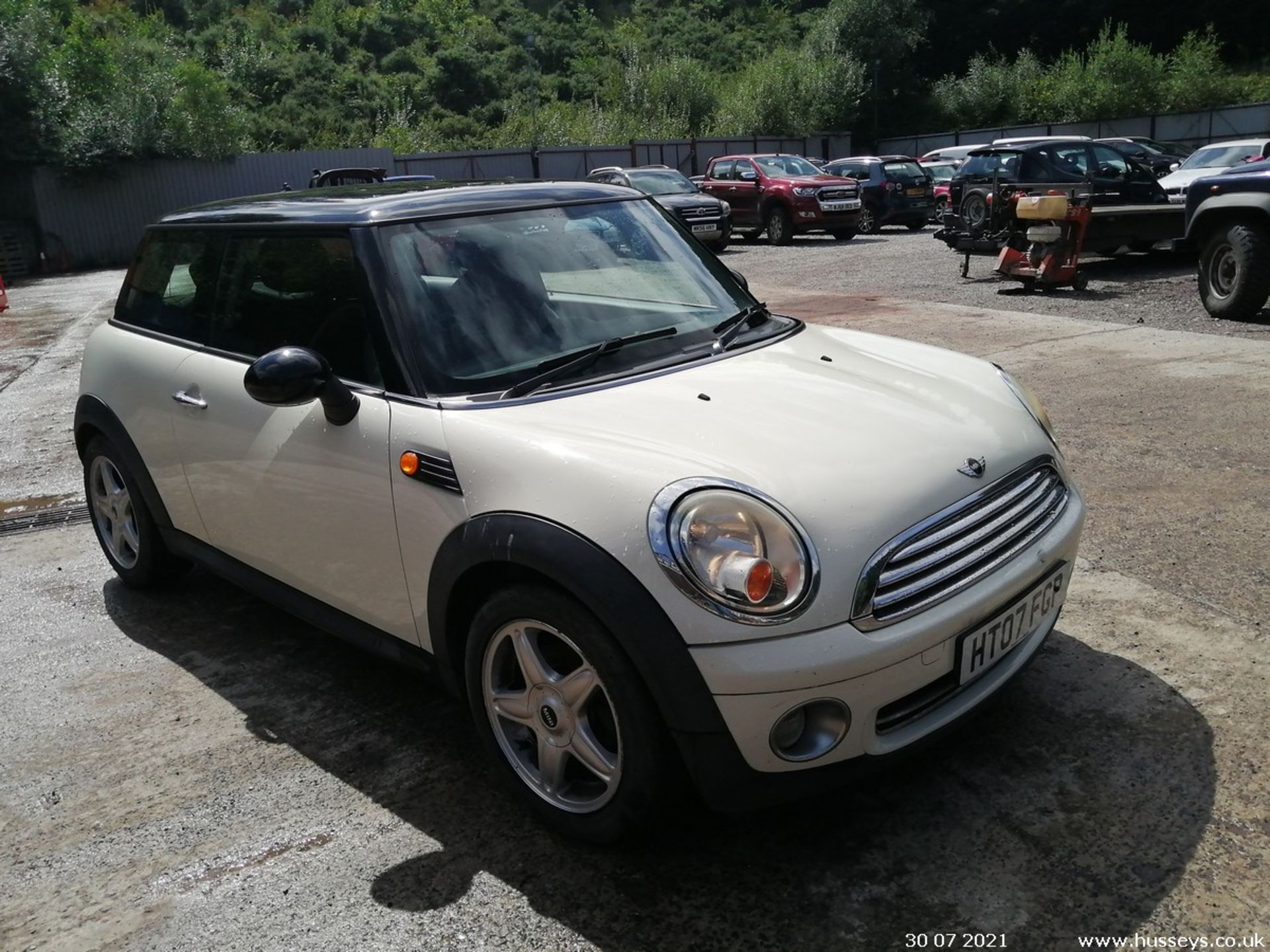 07/07 MINI COOPER - 1598cc 3dr Hatchback (White)