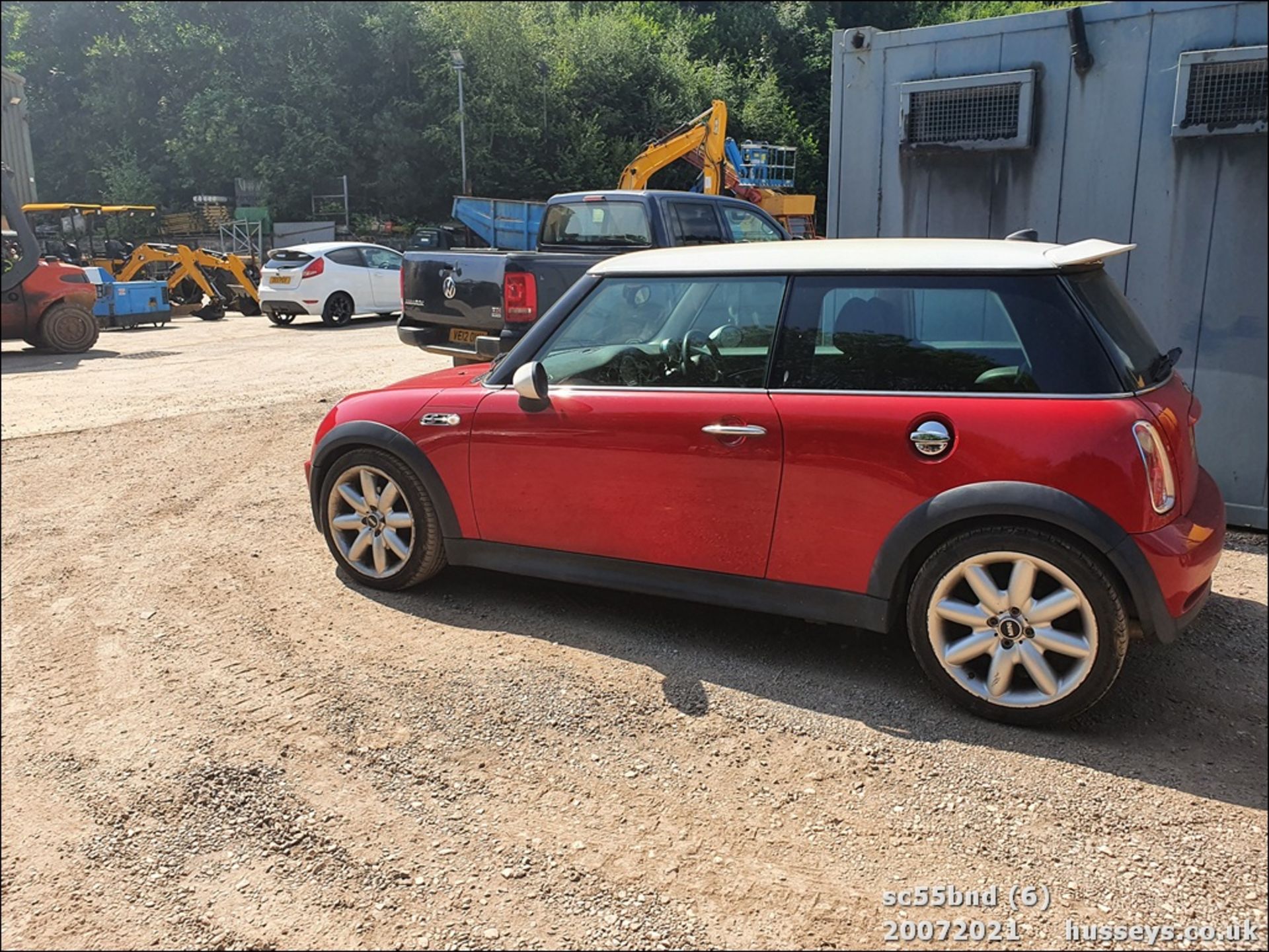 05/55 MINI MINI COOPER S - 1598cc 3dr Hatchback (Red, 103k) - Image 7 of 15