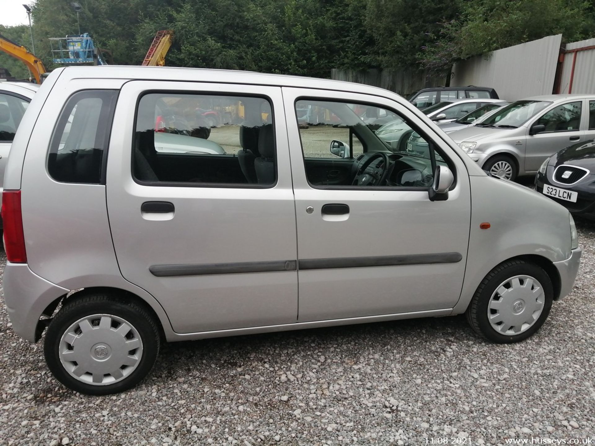 2001 VAUXHALL AGILA - 1199cc 5dr Estate (Silver) - Image 17 of 25