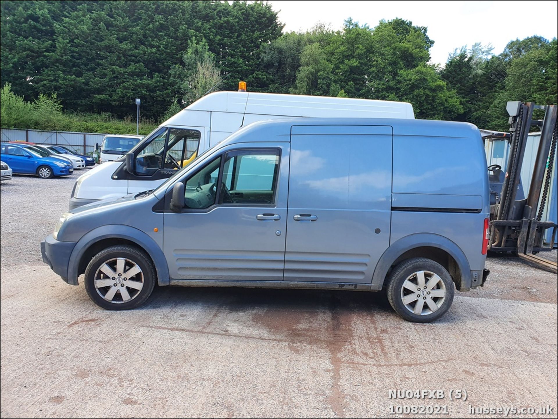 04/04 FORD TRAN CONNECT LX TDCI LWB - 1753cc 5dr Van (Blue, 142k) - Image 6 of 14