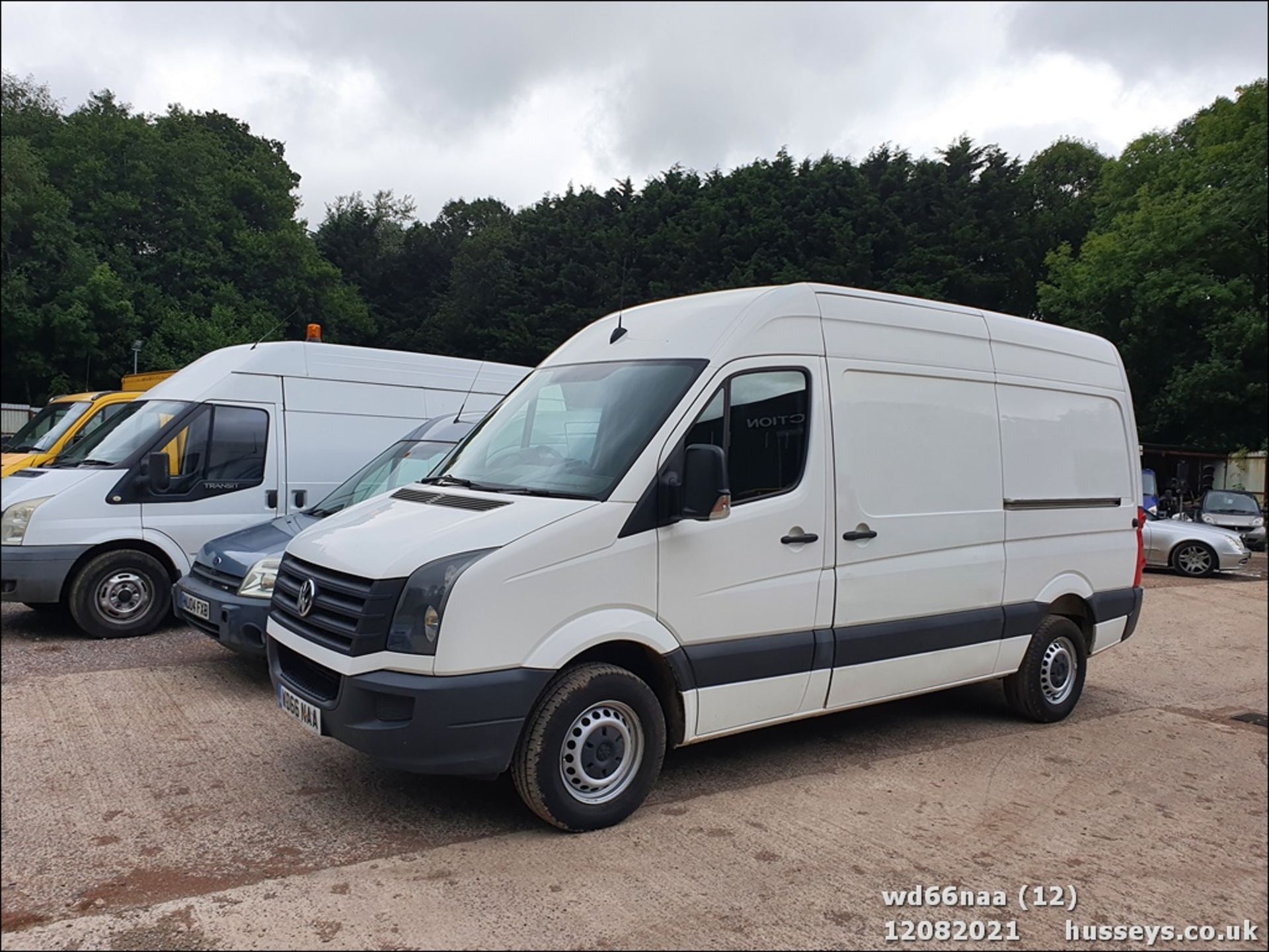 17/66 VOLKSWAGEN CRAFTER CR35 TDI BMT - 1968cc 5dr Van (White, 149k) - Image 12 of 12