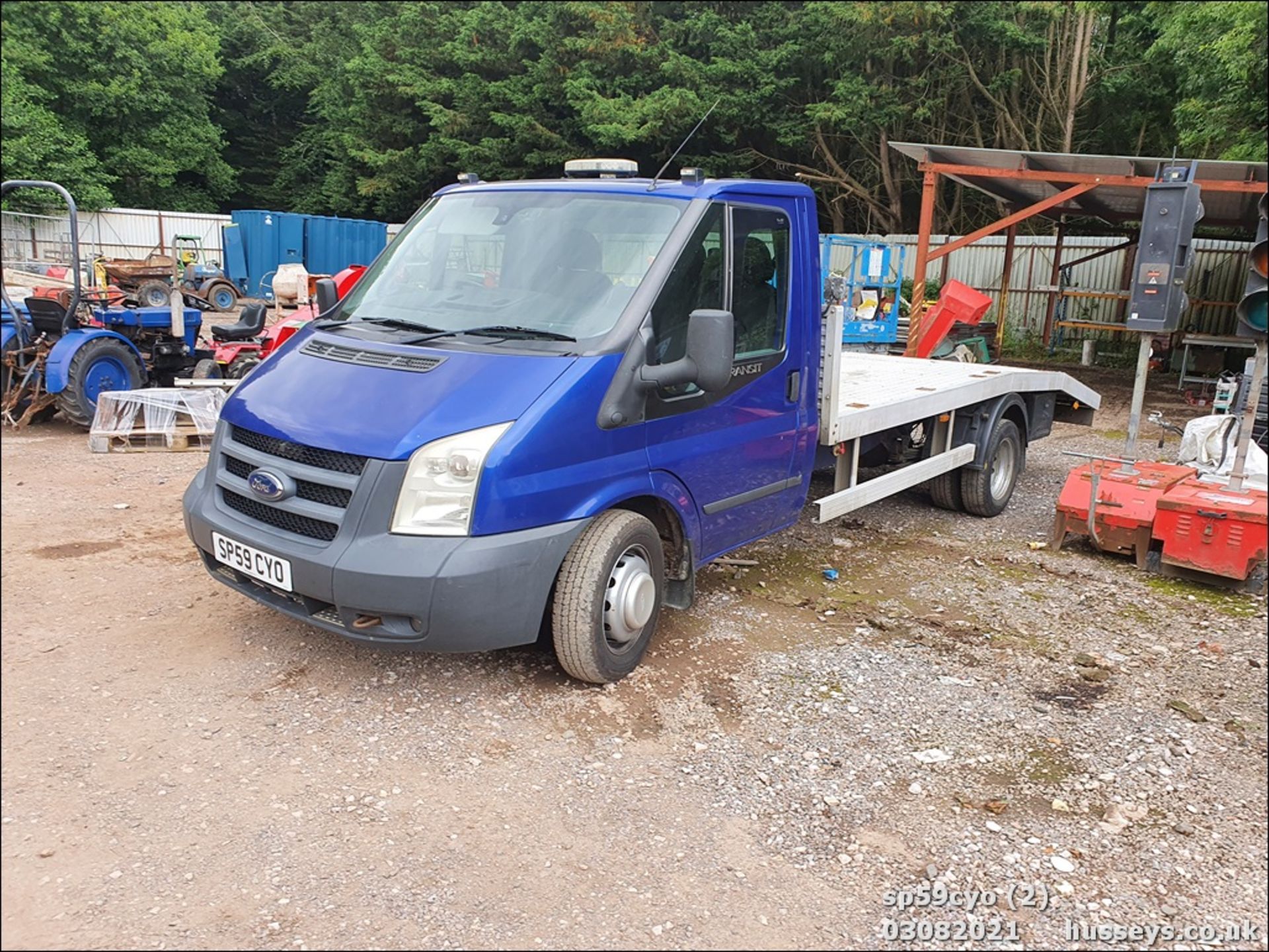 09/59 FORD TRANSIT 200 T460L BEAVERTAIL - 3199cc 2dr (White, 150k) - Image 2 of 15