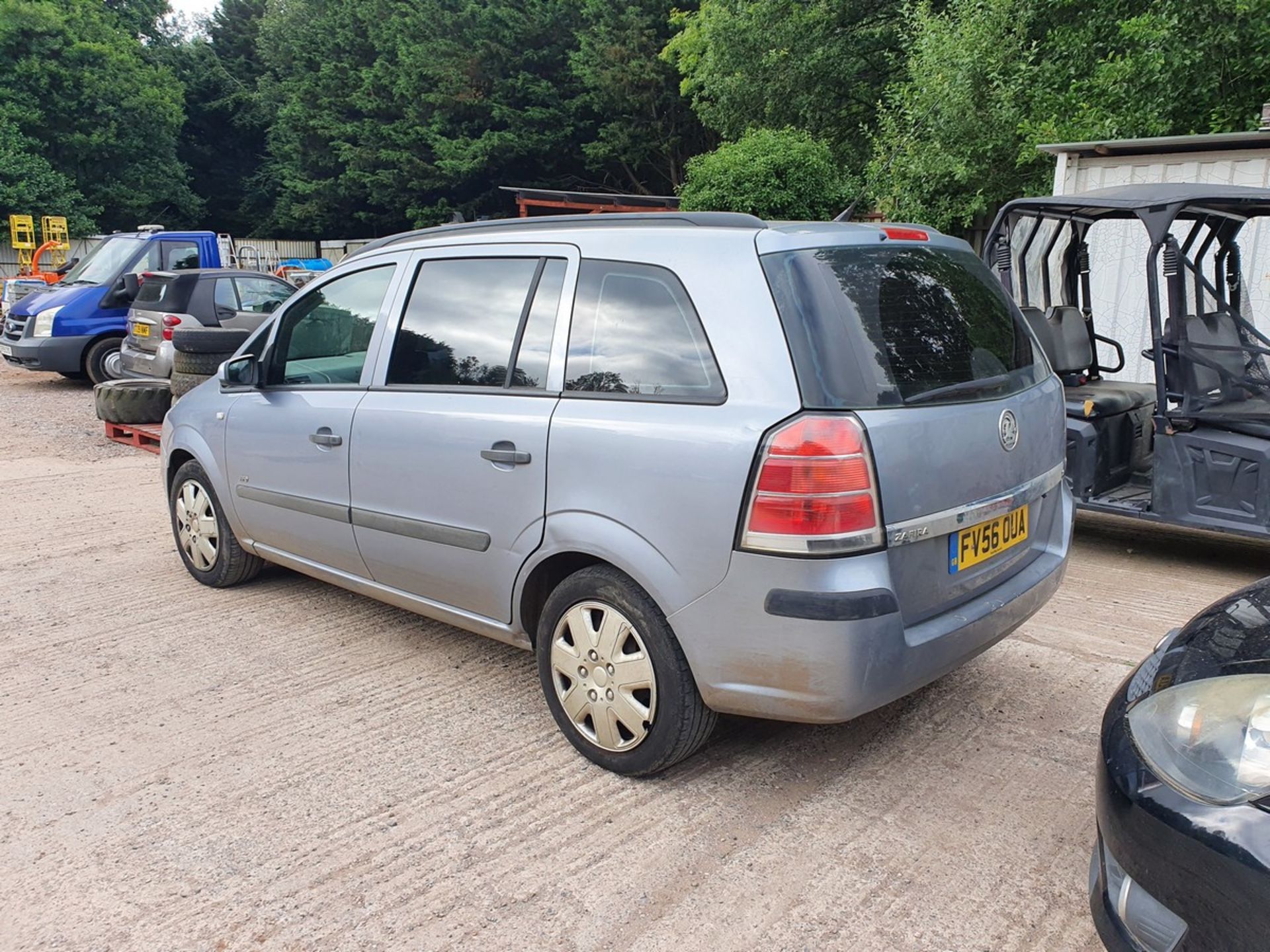 06/56 VAUXHALL ZAFIRA LIFE - 1796cc 5dr MPV (Silver, 122k) - Image 8 of 13