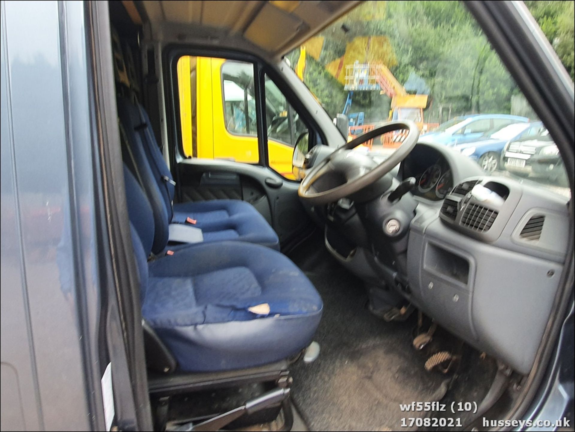05/55 PEUGEOT BOXER 290 LX SWB HDI - 1997cc Van (Grey, 101k) - Image 10 of 12