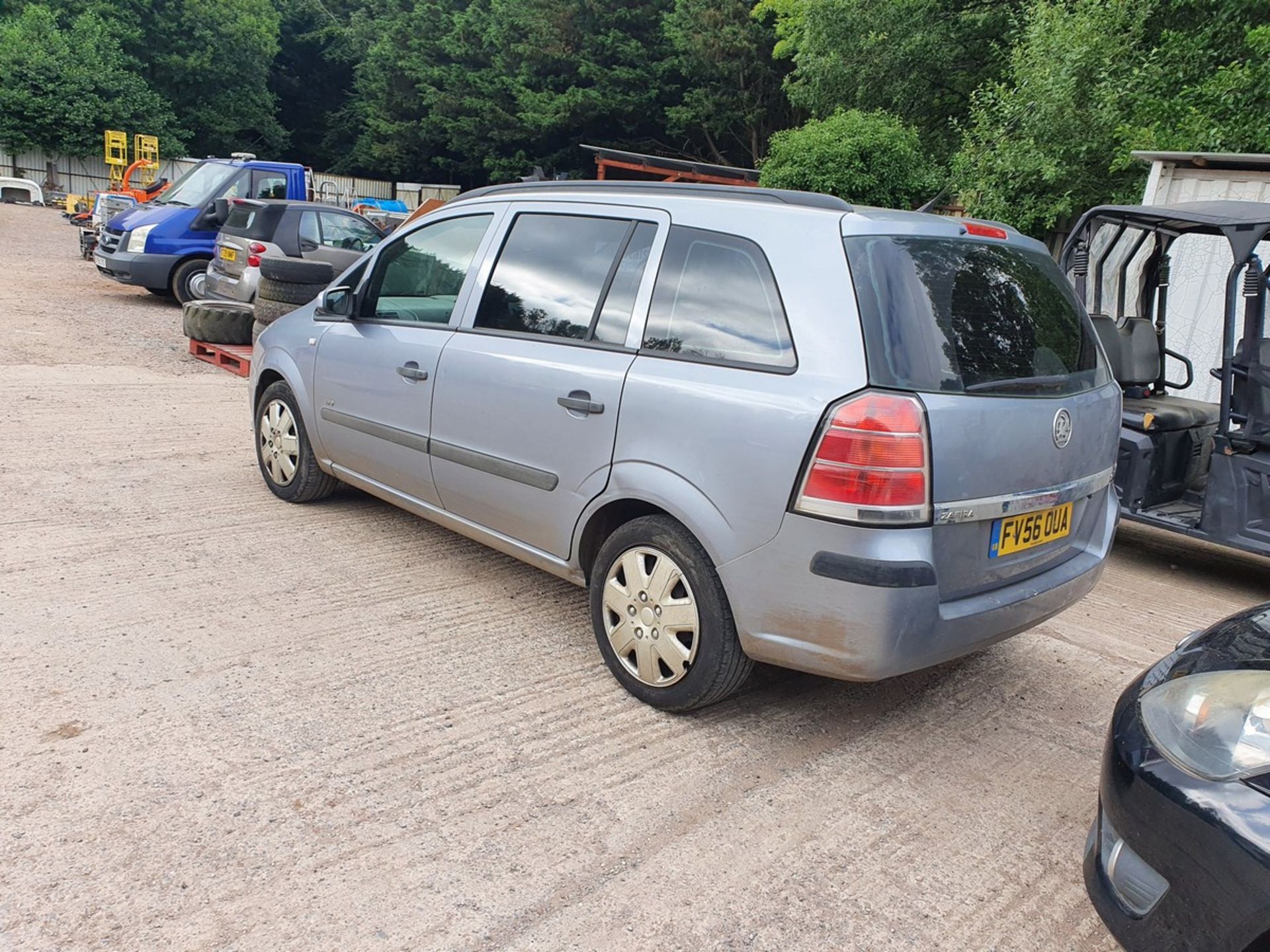 06/56 VAUXHALL ZAFIRA LIFE - 1796cc 5dr MPV (Silver, 122k) - Image 2 of 13