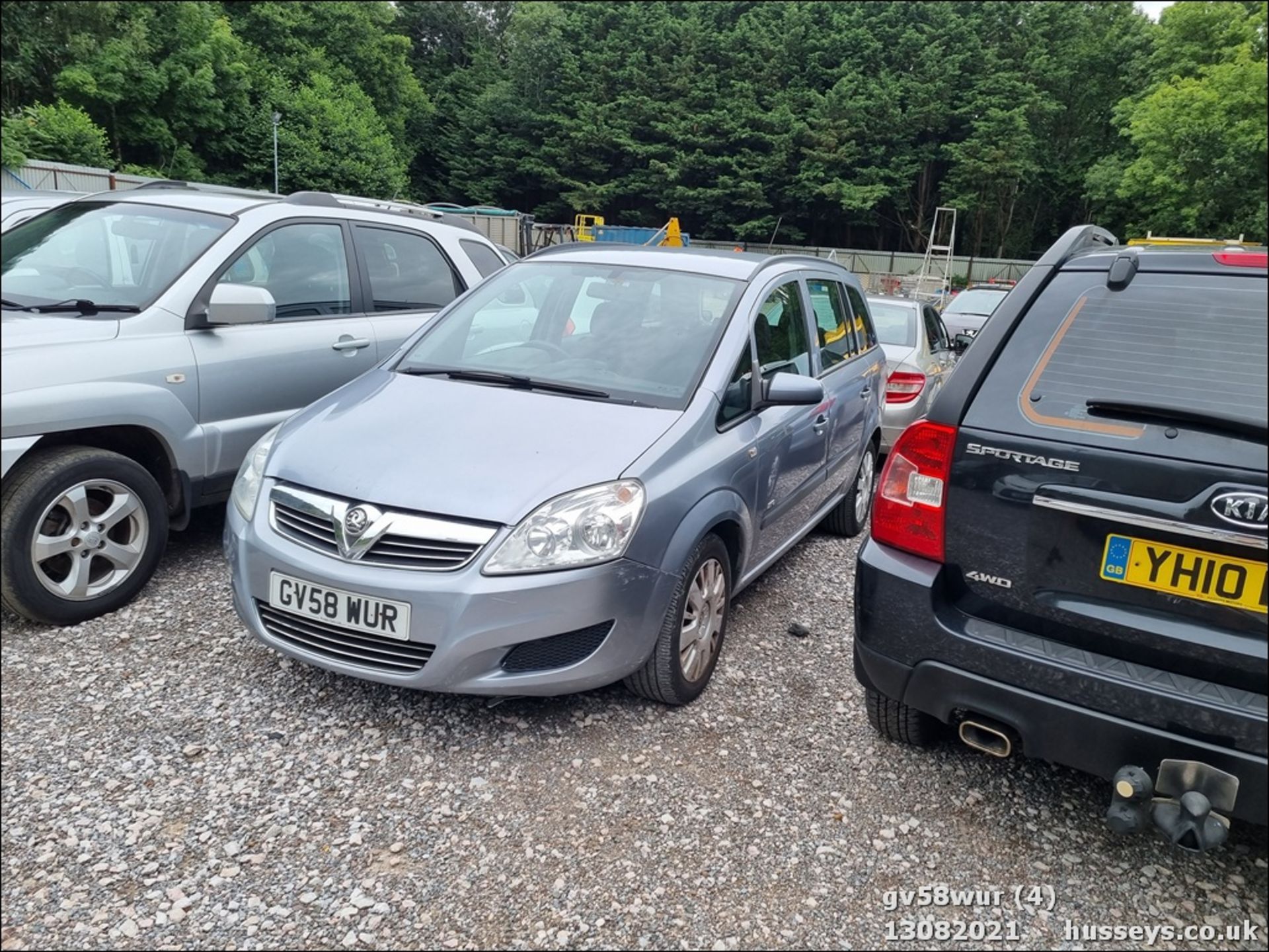 09/58 VAUXHALL ZAFIRA LIFE - 1598cc 5dr MPV (Silver) - Image 4 of 11