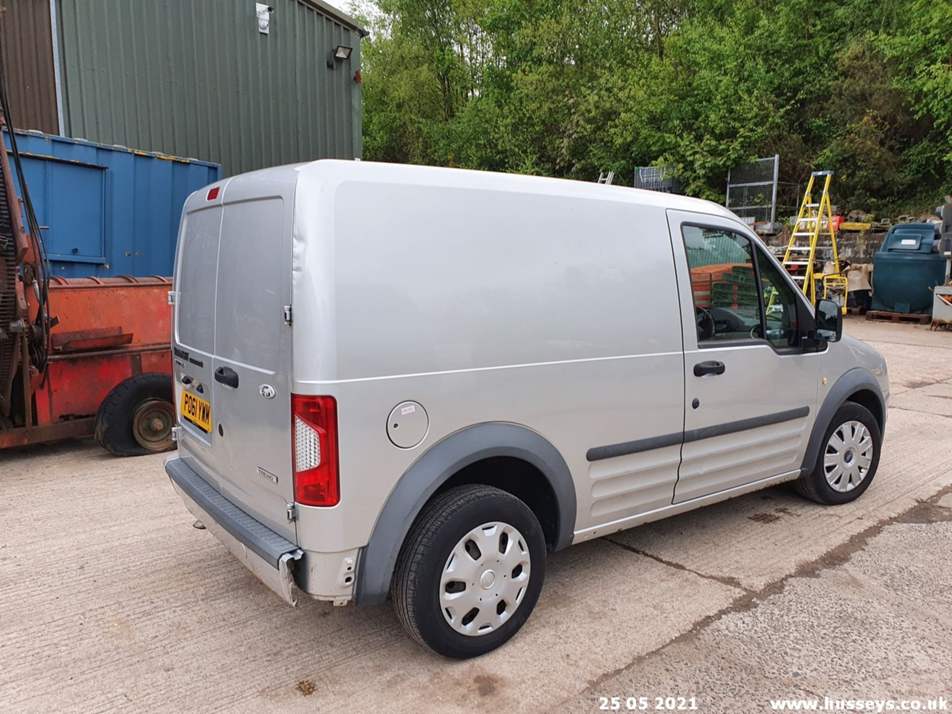 11/61 FORD TRANSIT CONNECT 90 T200 TREND - 1753cc 5dr Van (Silver, 113k) - Image 13 of 22